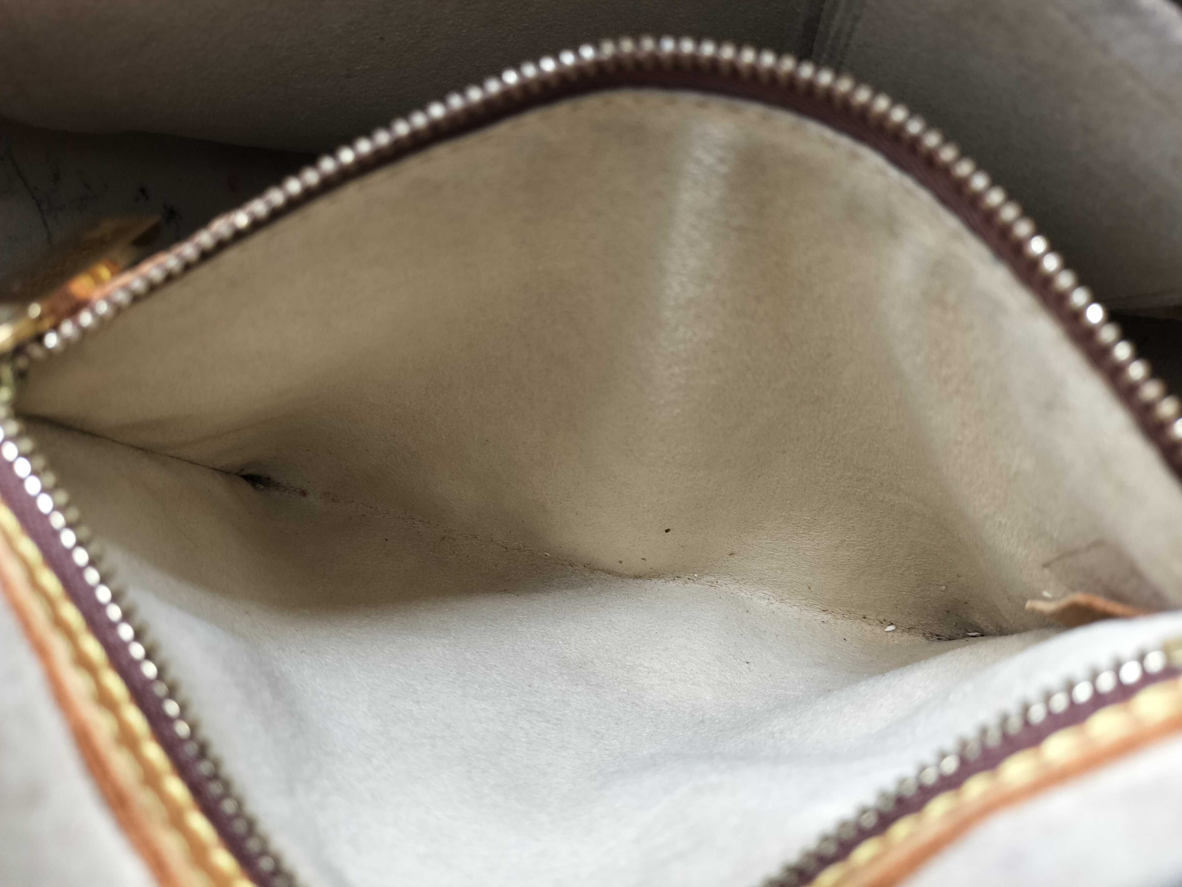 Monogram M51146 Looping MM Shoulder Bag — view 15