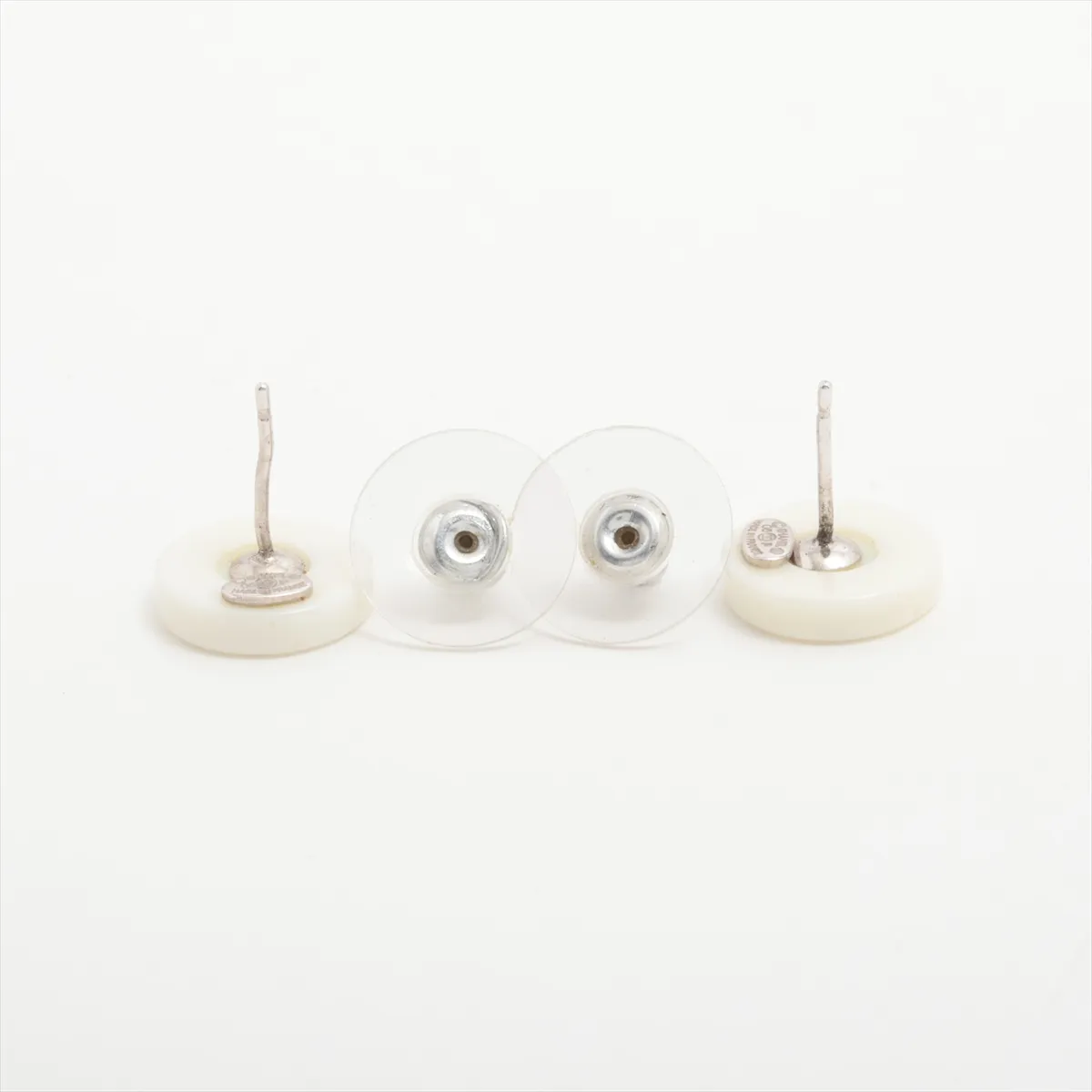 Coco Mark 05P Earrings (Pair) Resin White — view 4