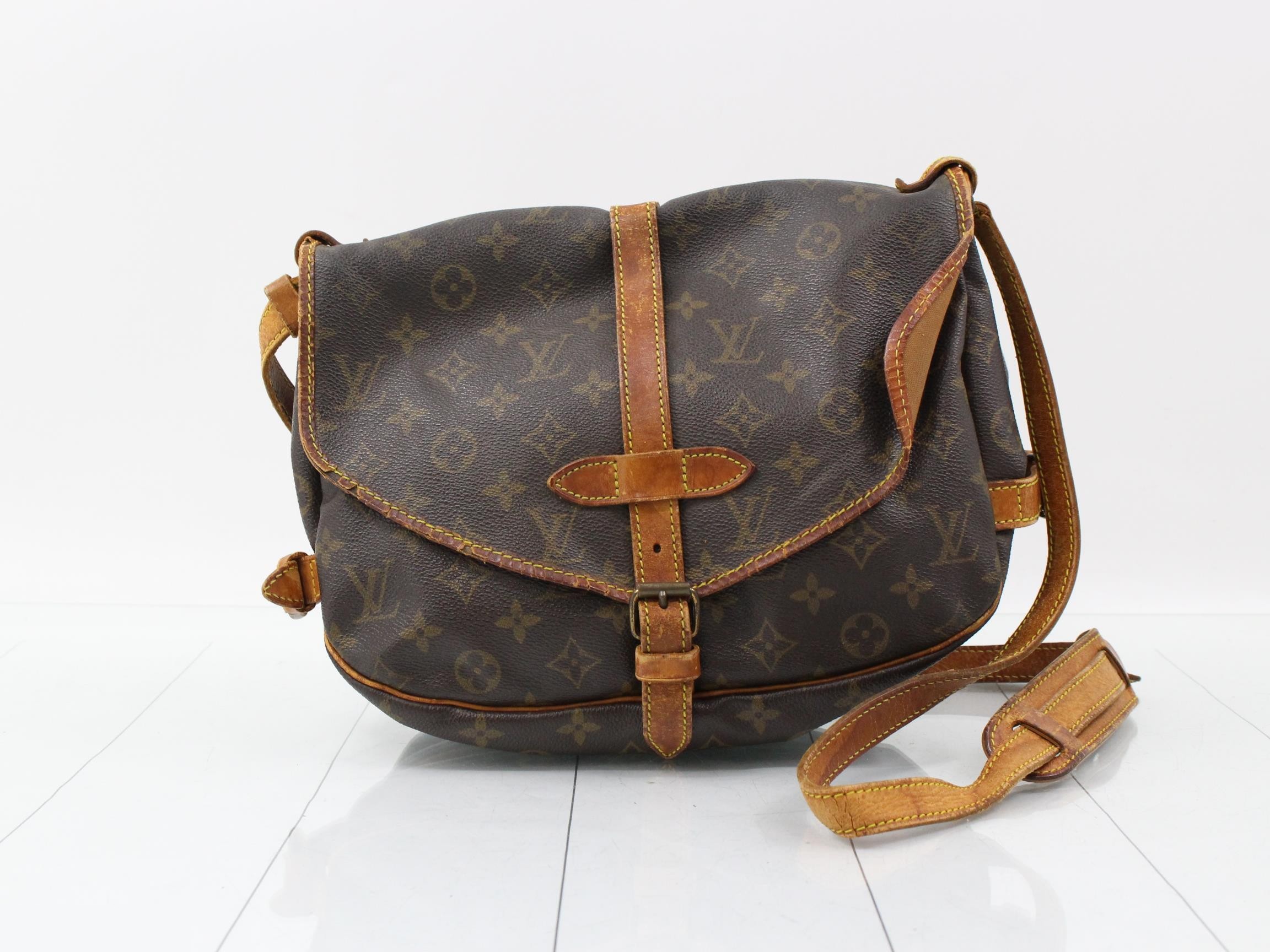 Saumur shoulder bag