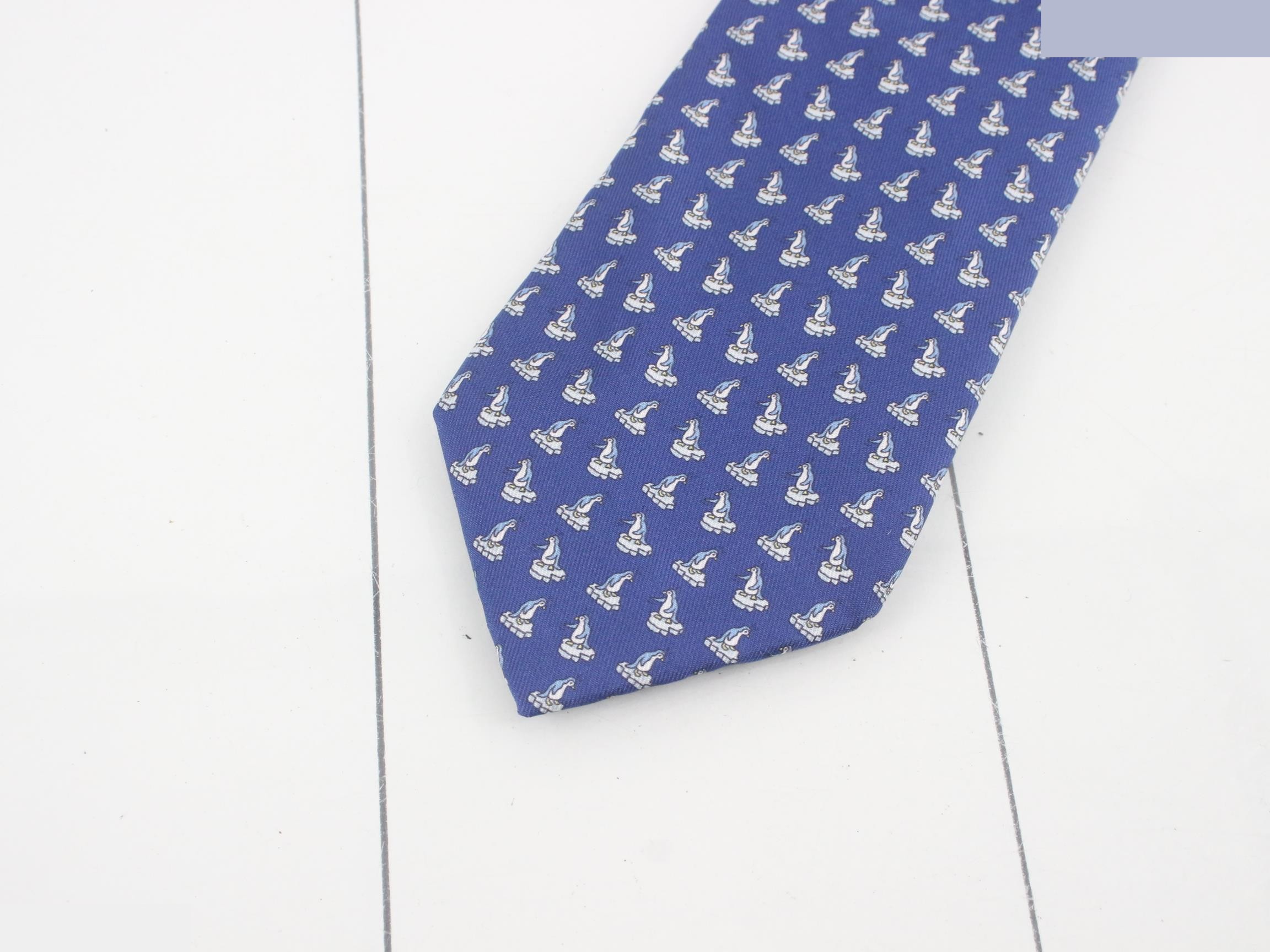 Blue penguin pattern — view 3