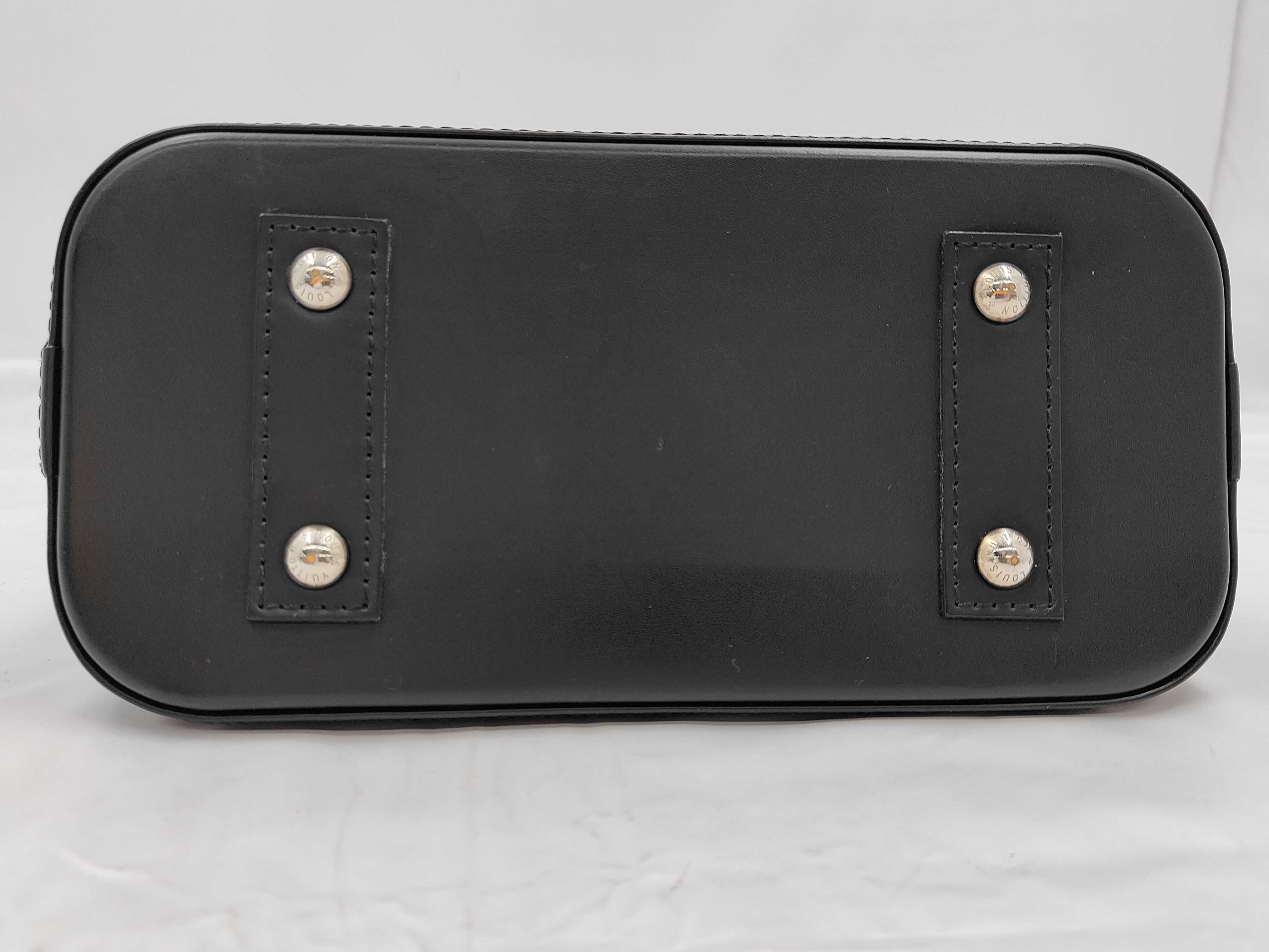 M43735 Christopher MM Backpack — view 8