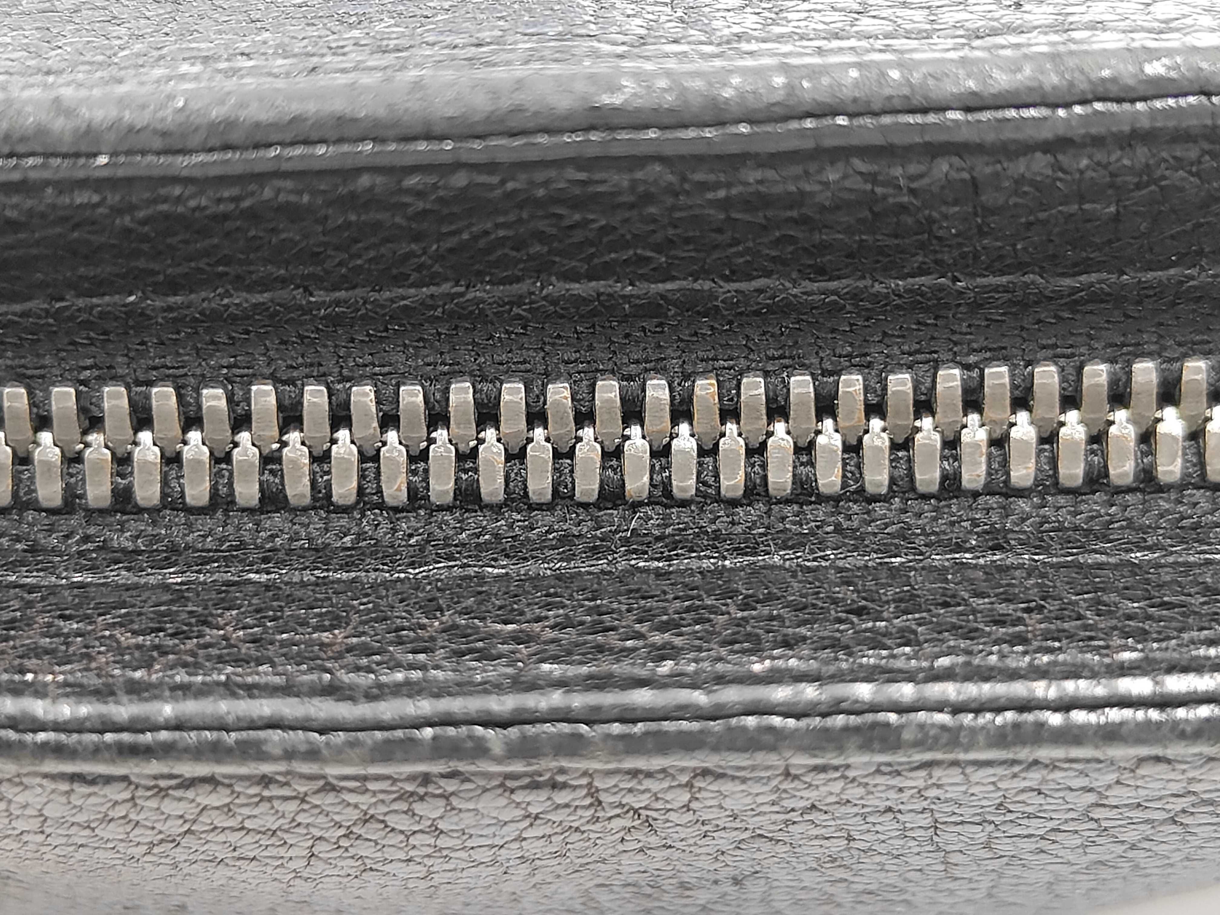 pouch — view 3