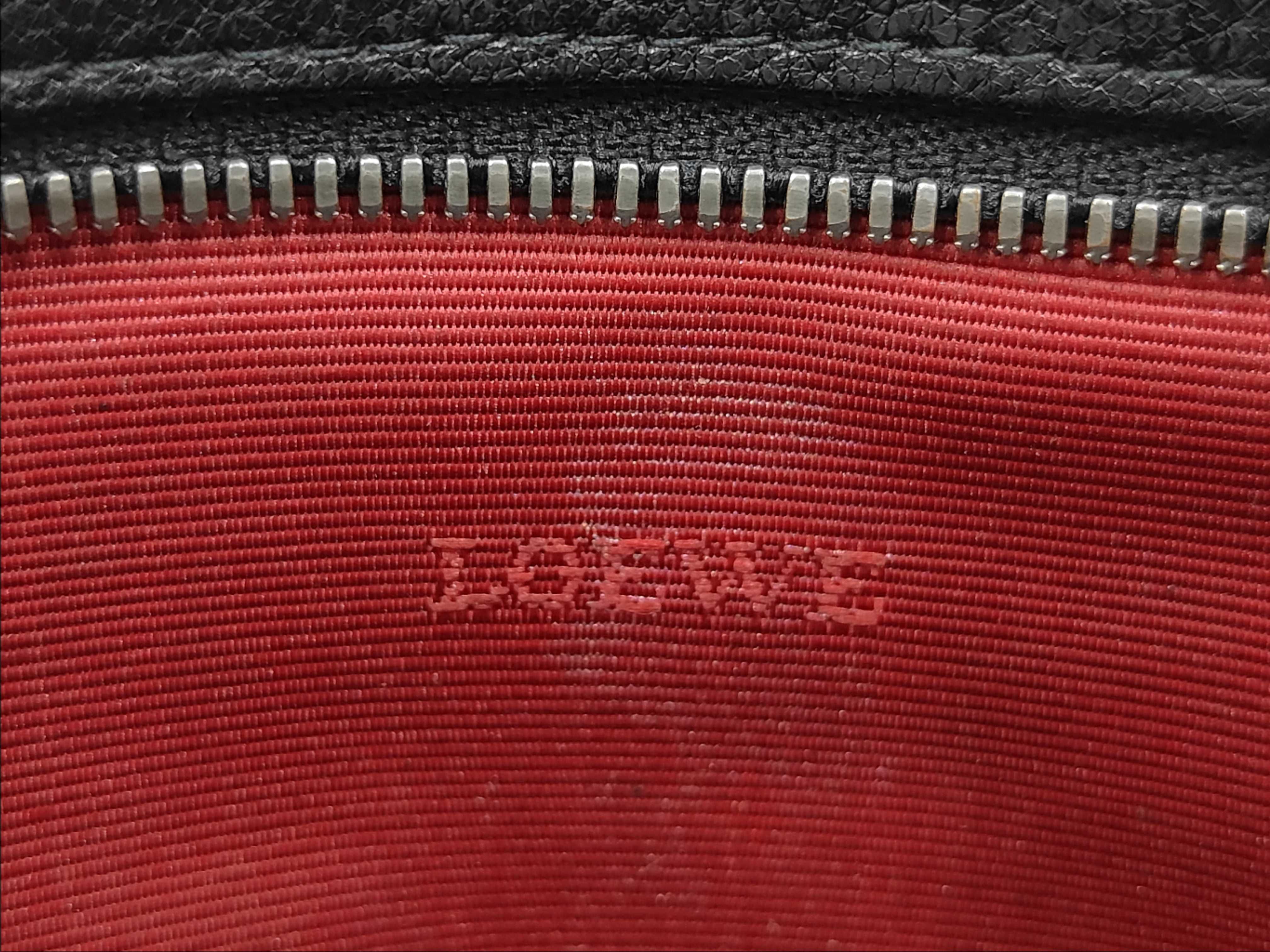 pouch — view 9