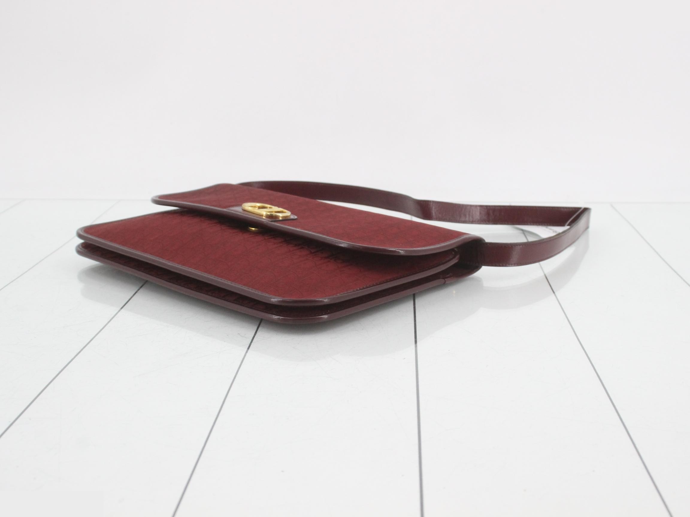 Trotter (bag) - Shoulder bag - Red — view 6