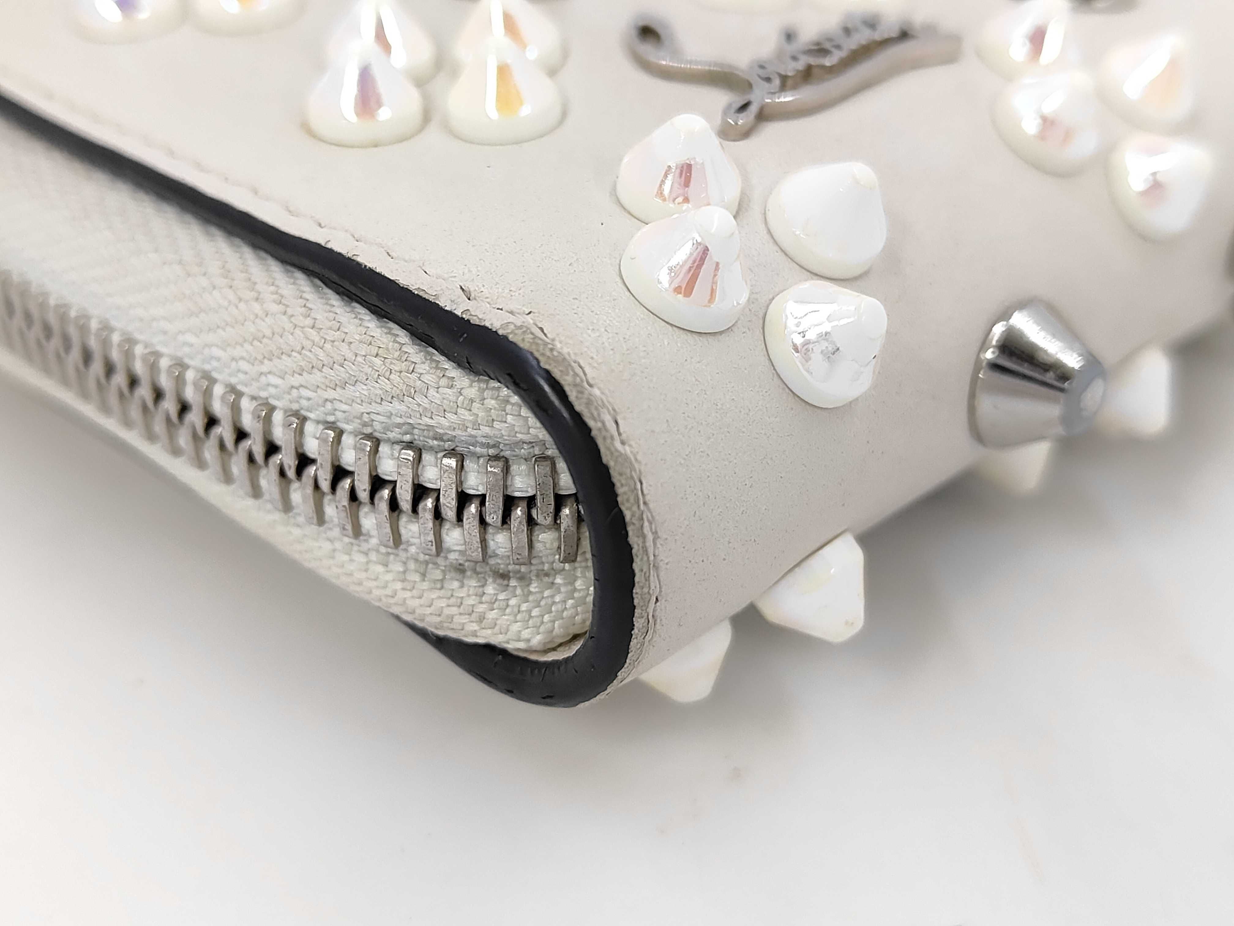 wallet — view 3