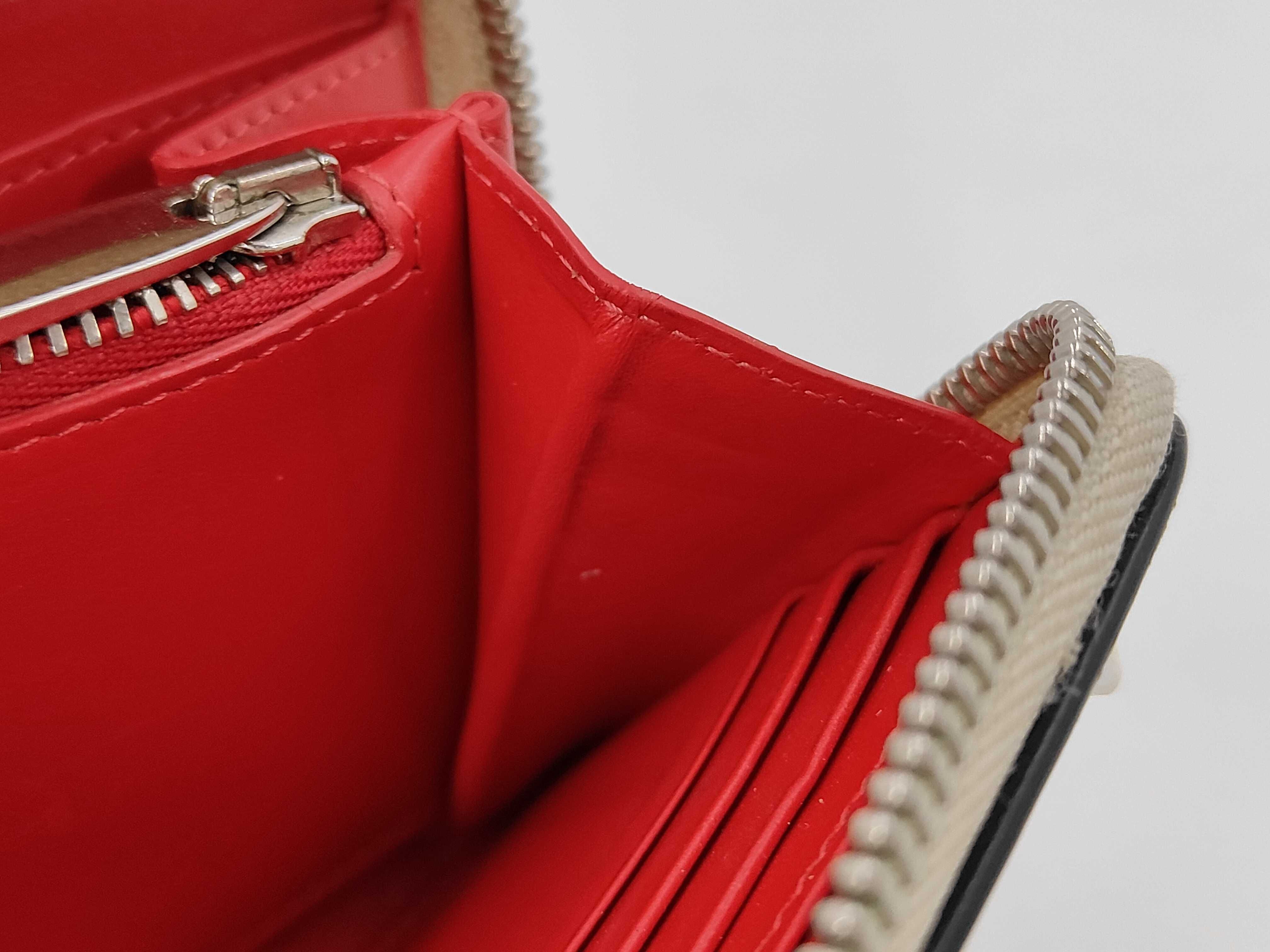 wallet — view 9