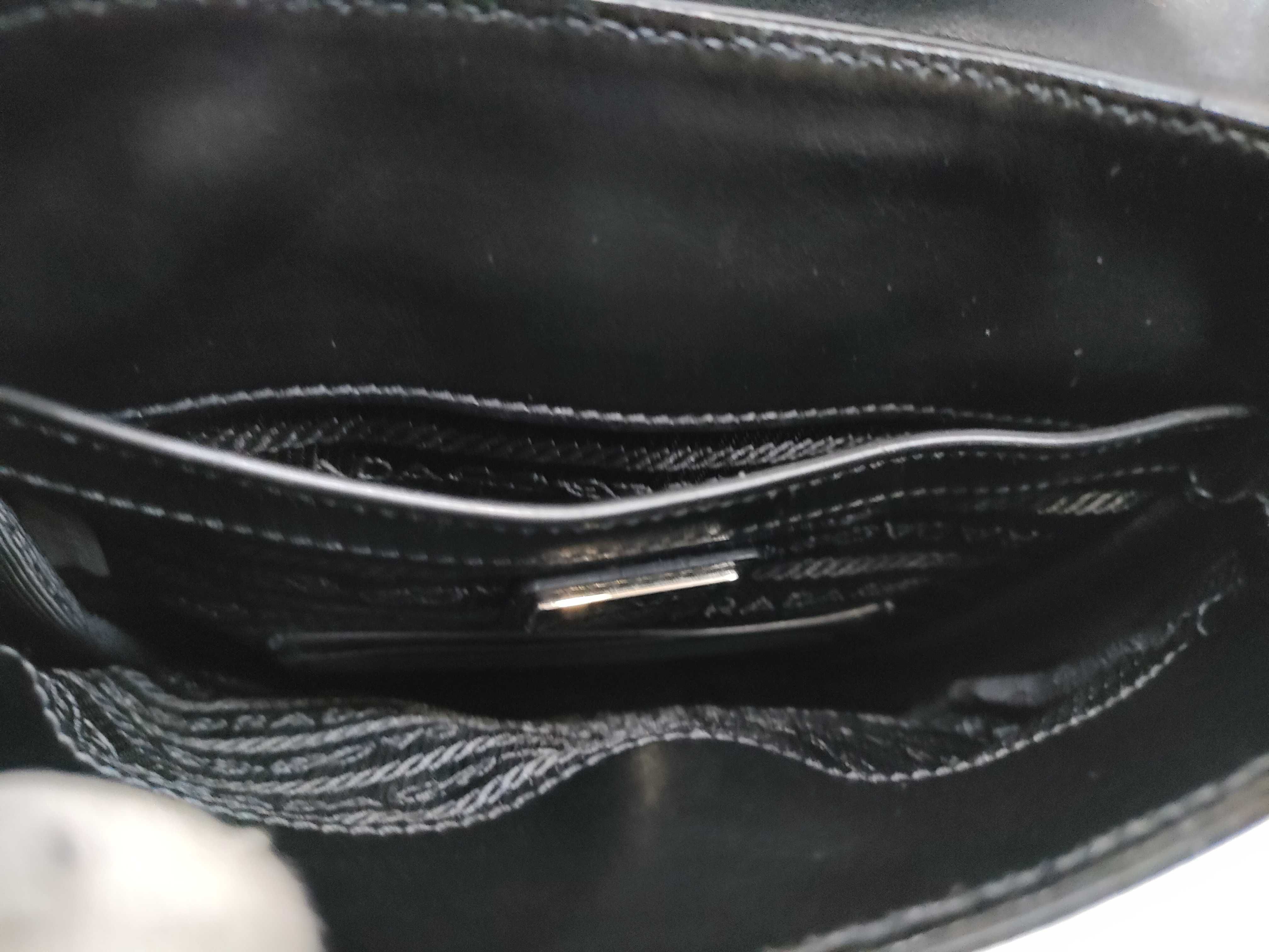Saffiano Travel Triangle Logo Shoulder Bag 2VD019 Accessories: Guarantee Card Shoulder Bag — view 9