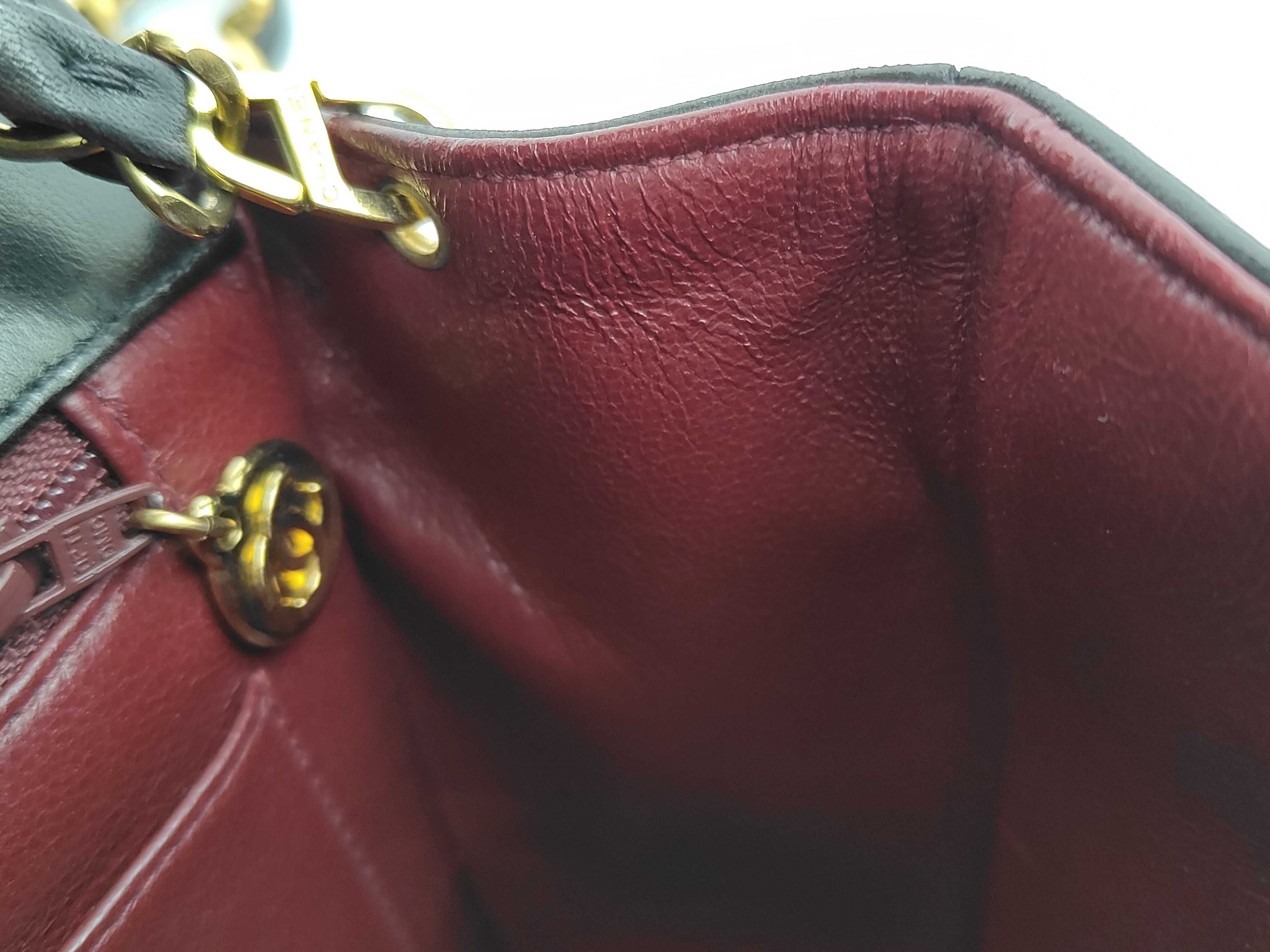 Diana 22 Single Chain Shoulder Bag (Serial Number 2) with Card and Seal — view 13