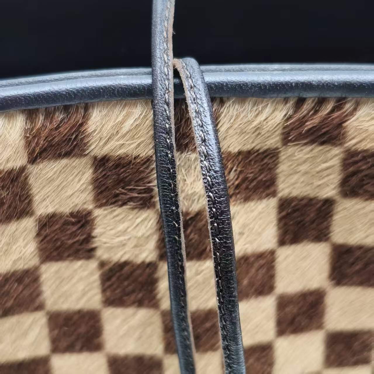 【*Shipped from: China*】LOUIS VUITTON Pony Hair Handbag — view 8