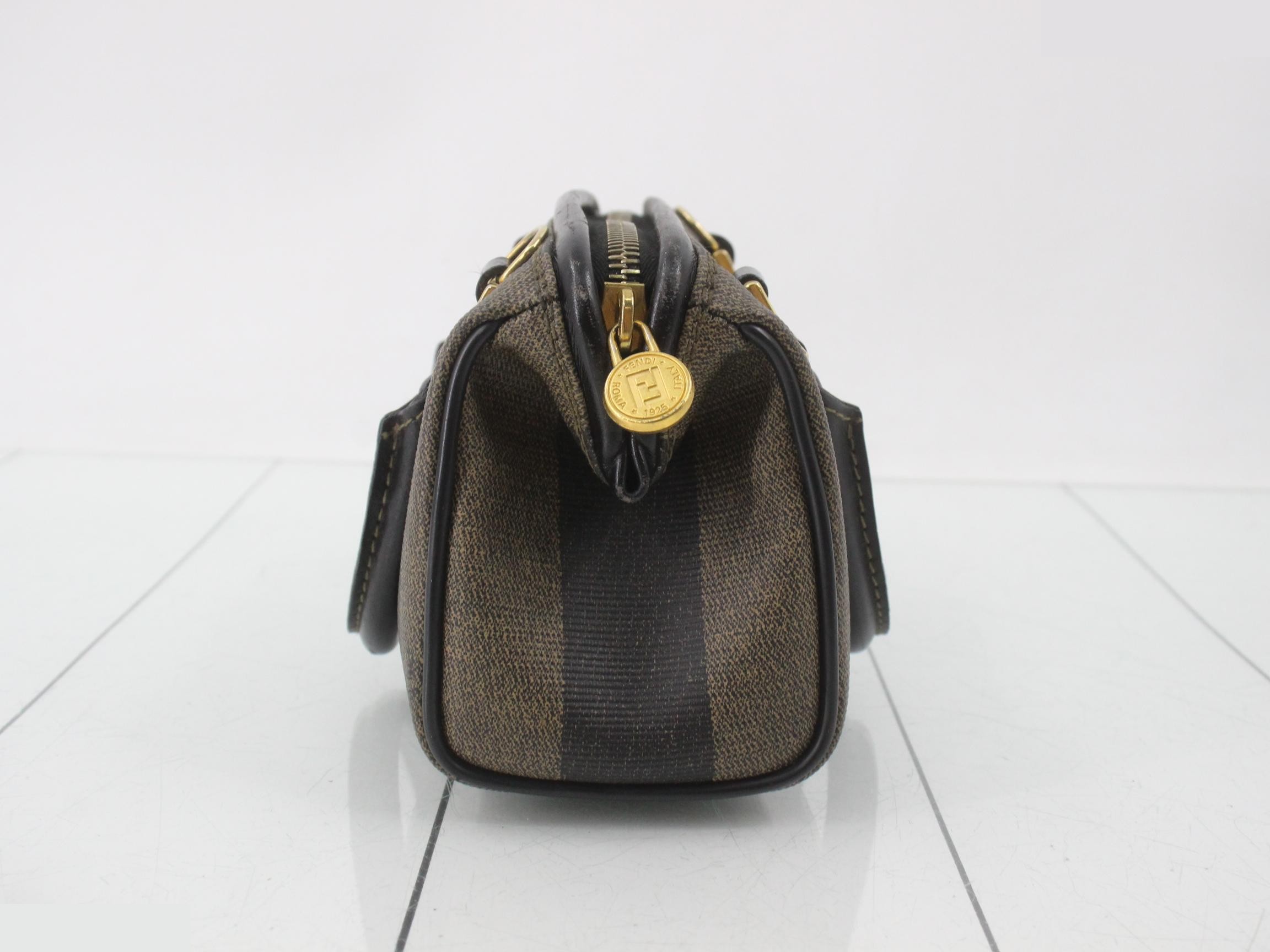 handbag — view 4