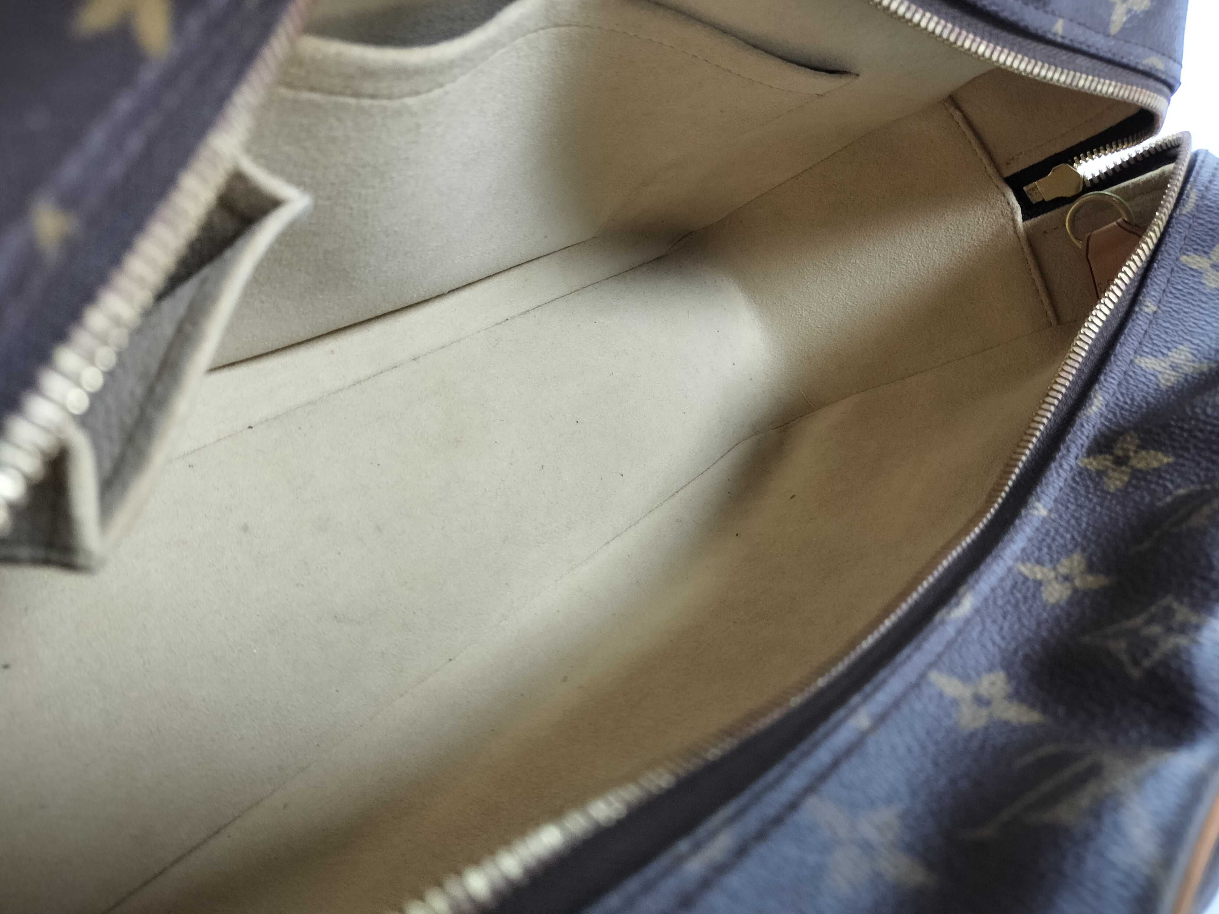 Monogram M51181 Cite GM FL0053 Shoulder Bag — view 9