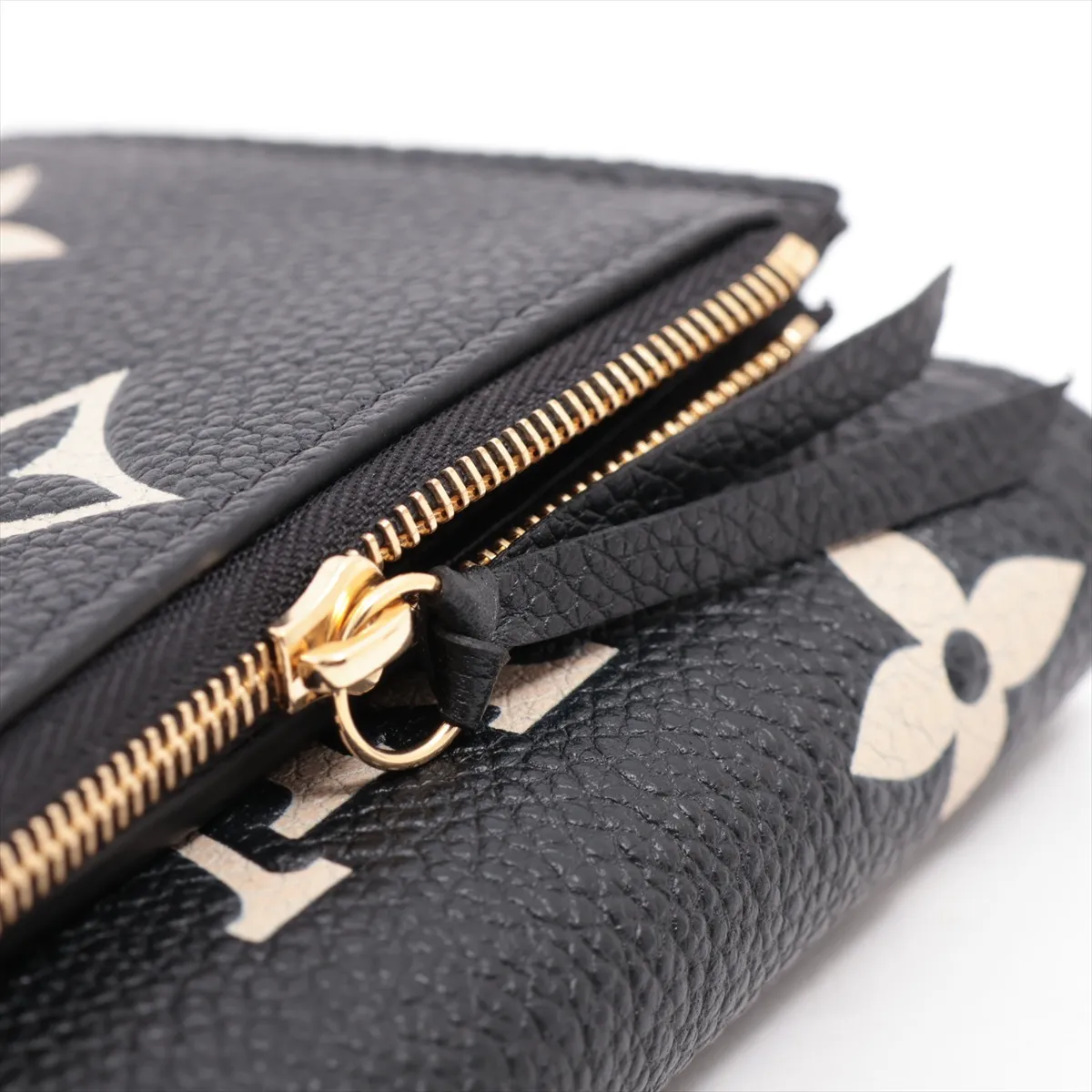 Bicolor Monogram Empreinte Portefeuille Victorine M80968 Noir Compact Wallet (RFID detected) — view 8