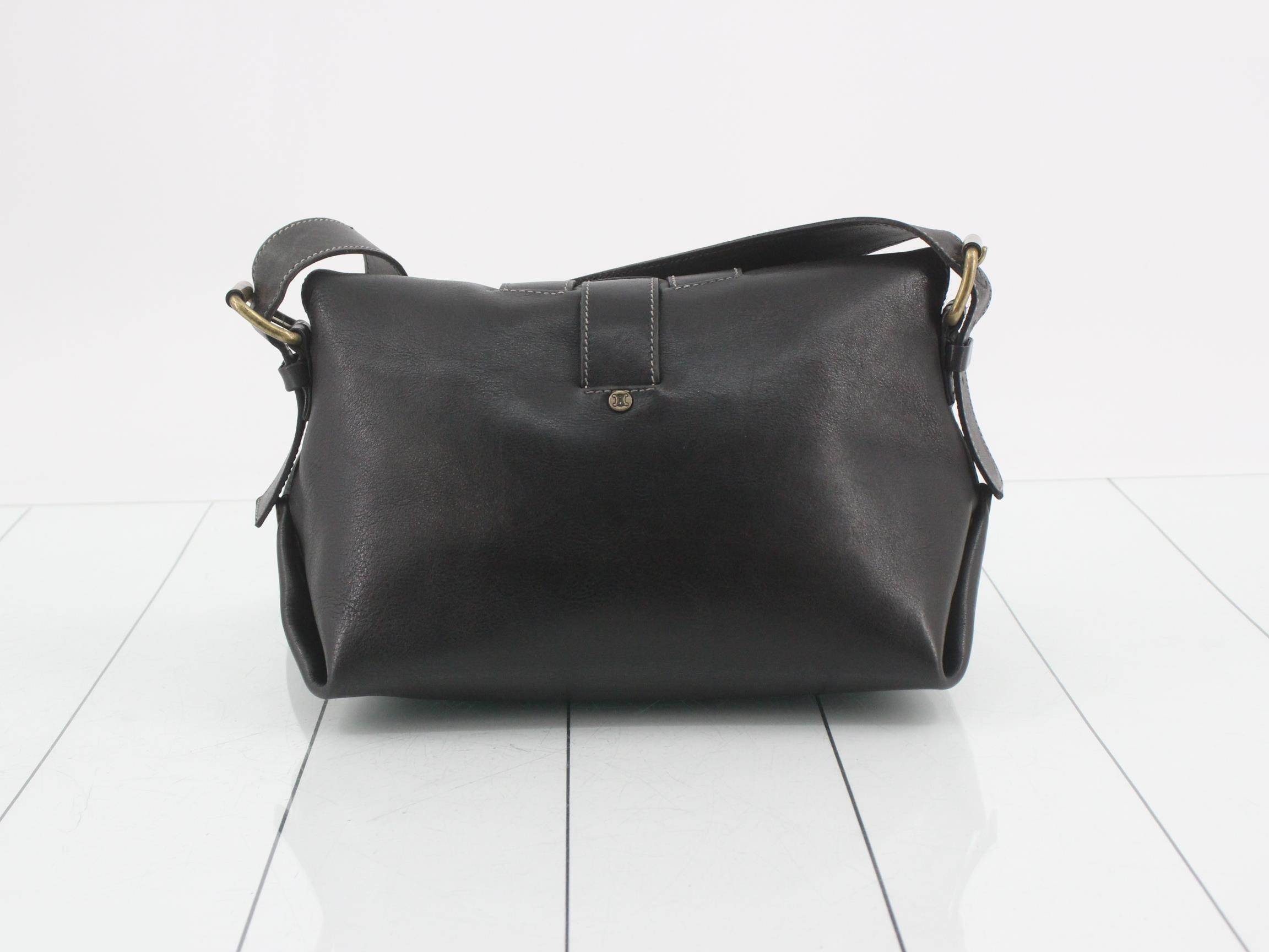 shoulder bag, leather, black, Triomphe hardware. — view 2