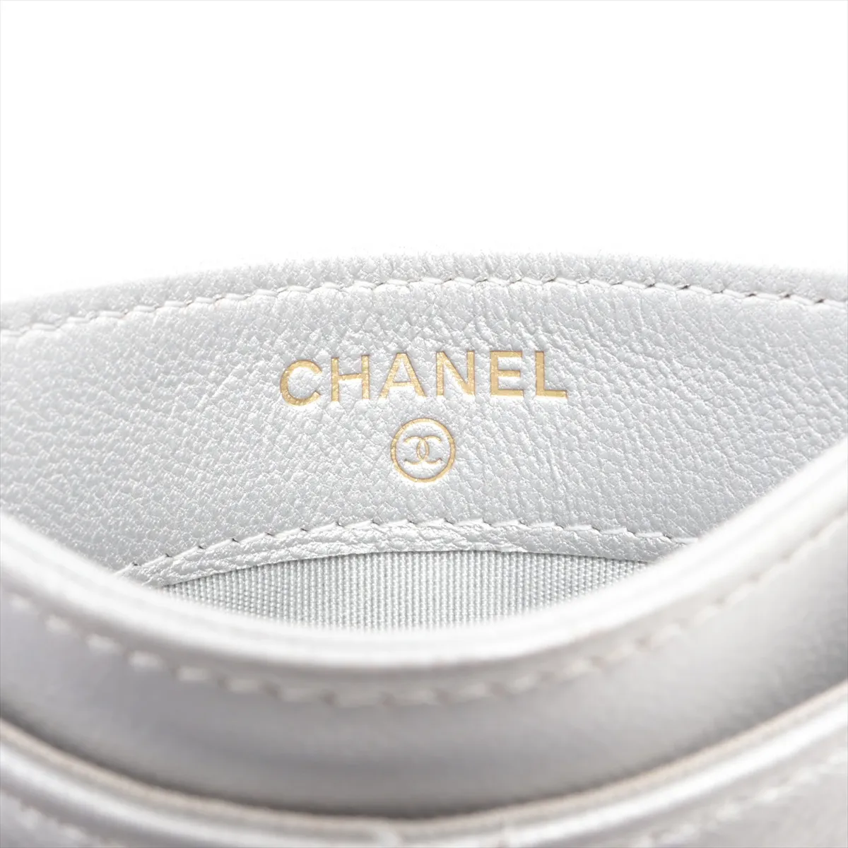 19 Lambskin Card Case Silver Gold Hardware 30810803 — view 4