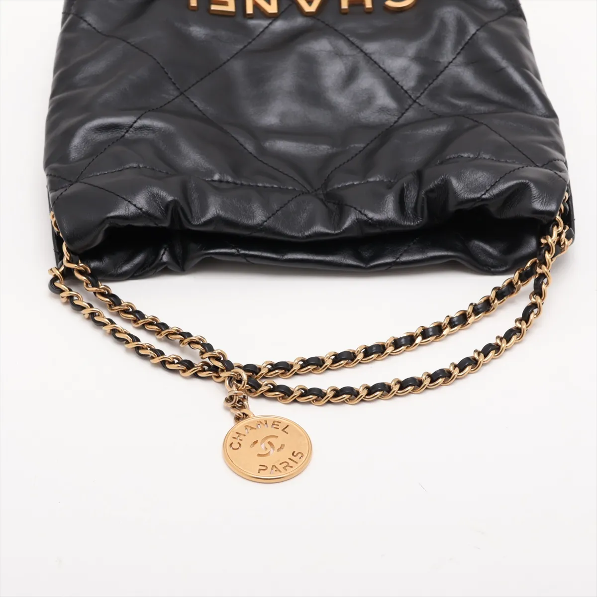 22 Mini Shiny Calfskin Chain Shoulder Bag Black Gold Hardware TK6JUXEH Random Plate AS3980 — view 5