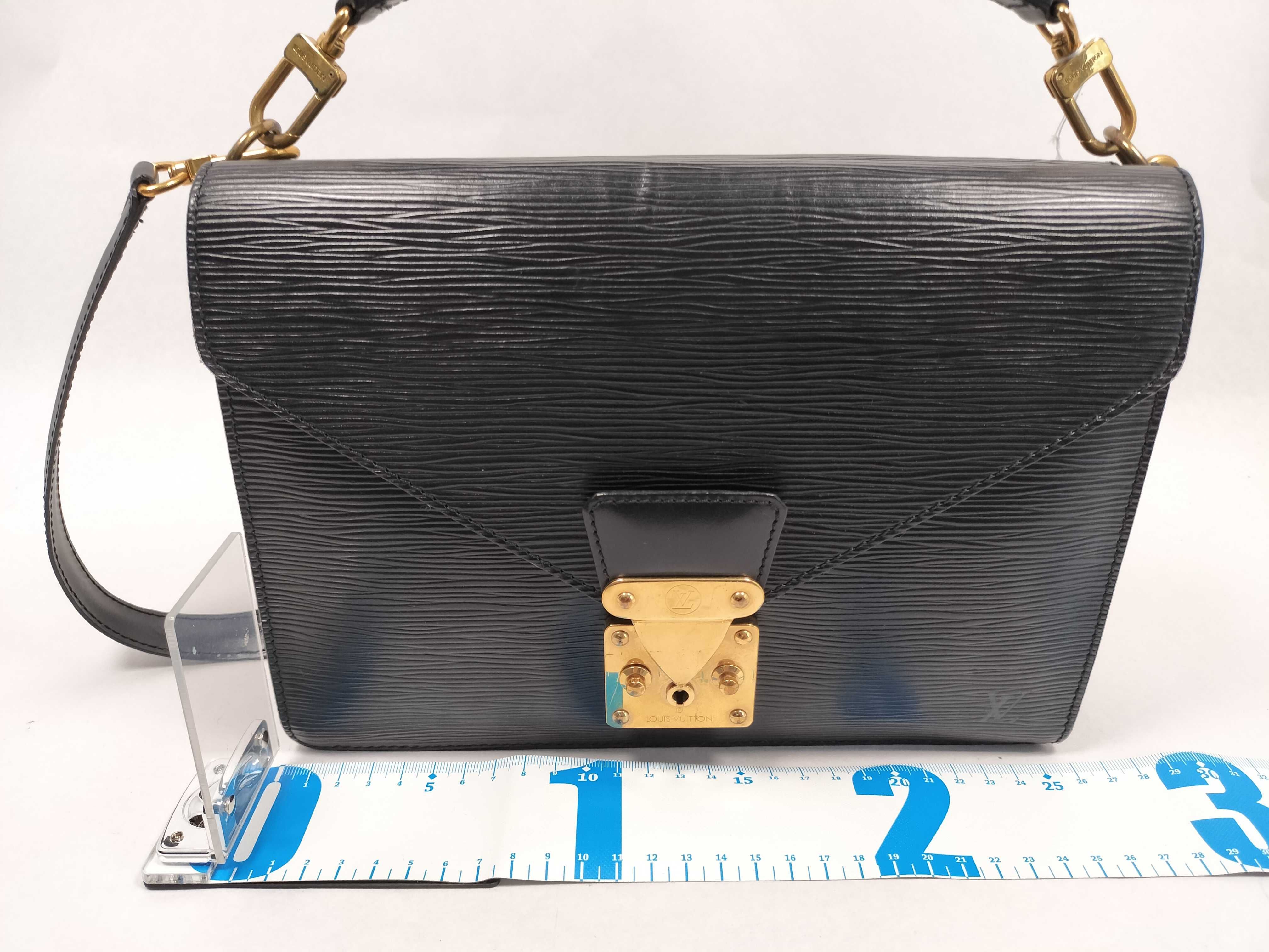 Epi / Epi / Serie Dragonne / M52612 / A20942 / 2-way bag — view 2