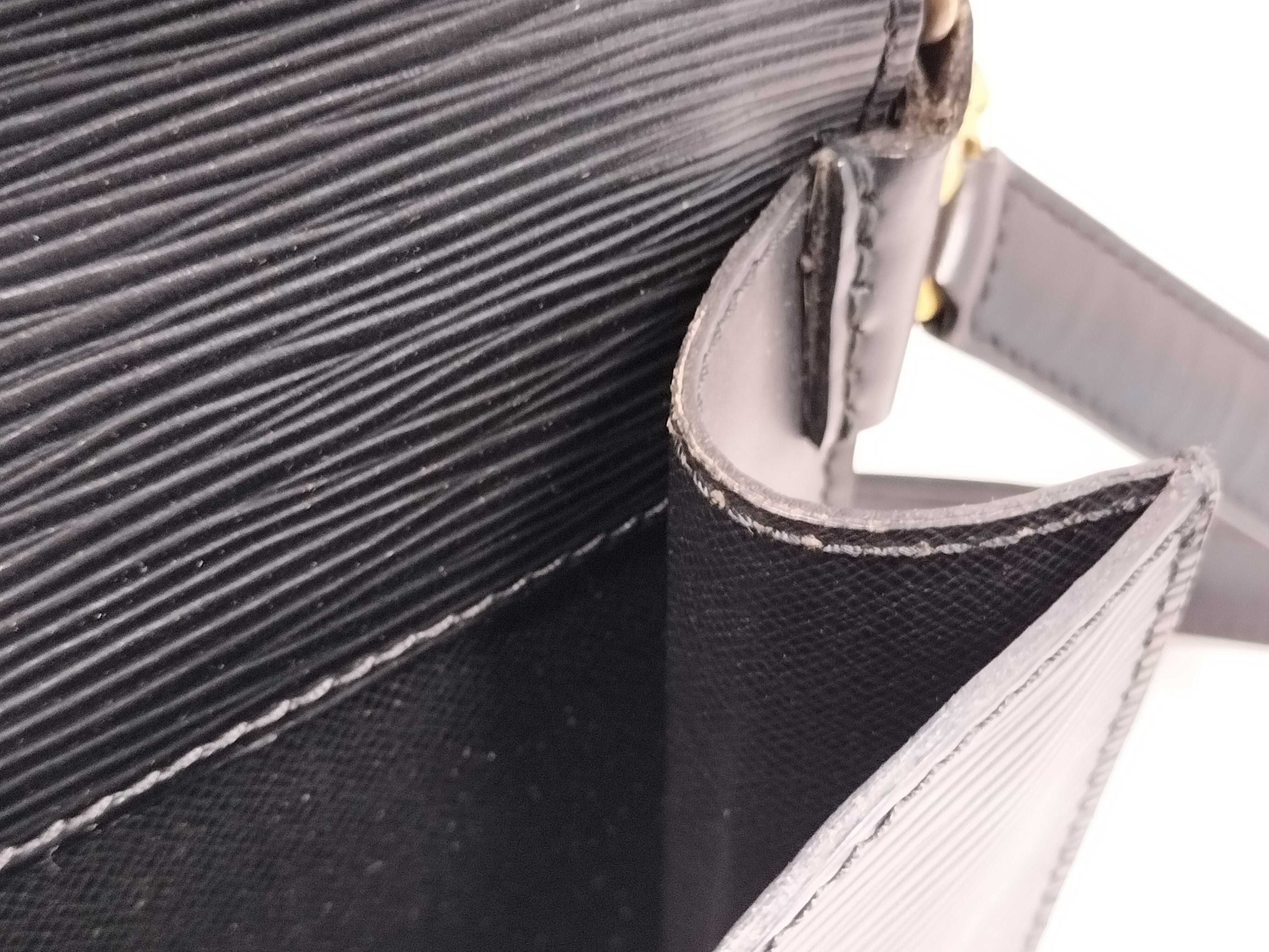 Epi / Epi / Serie Dragonne / M52612 / A20942 / 2-way bag — view 12