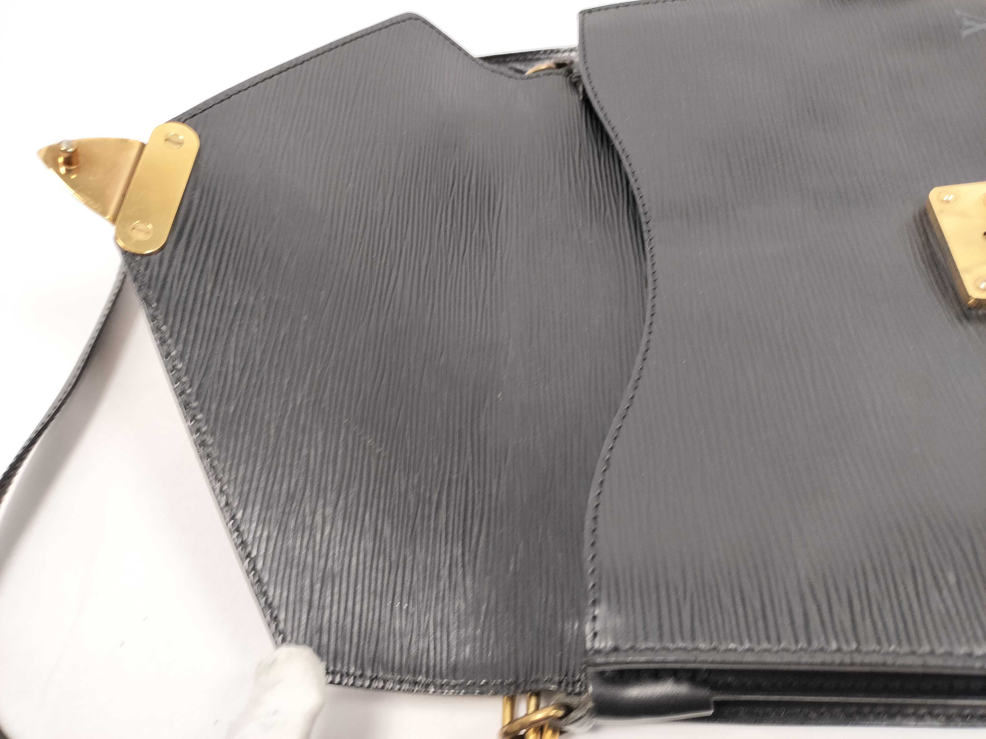 Epi / Epi / Serie Dragonne / M52612 / A20942 / 2-way bag — view 14