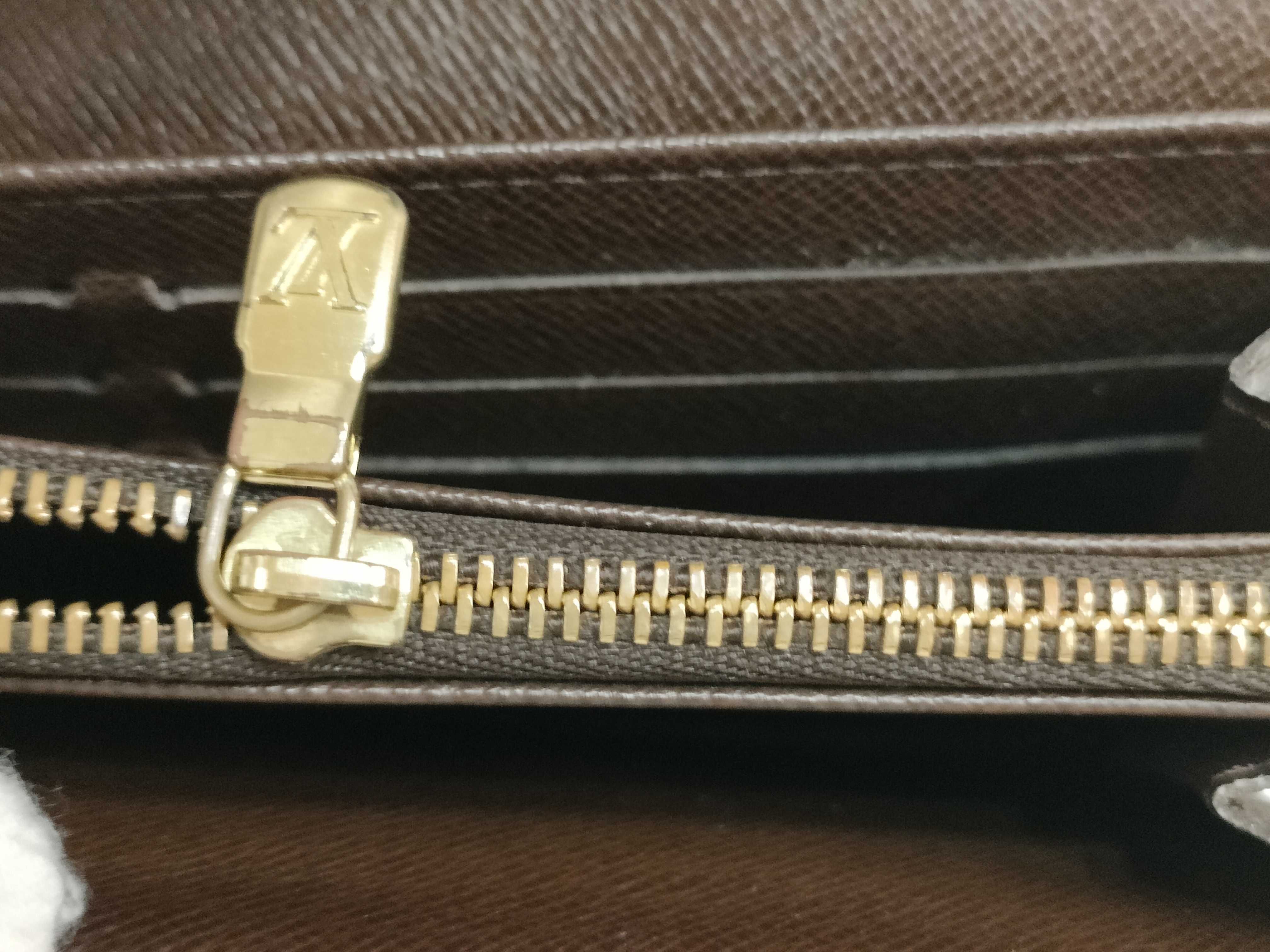 Damier Louis Vuitton Damier Wallet — view 15