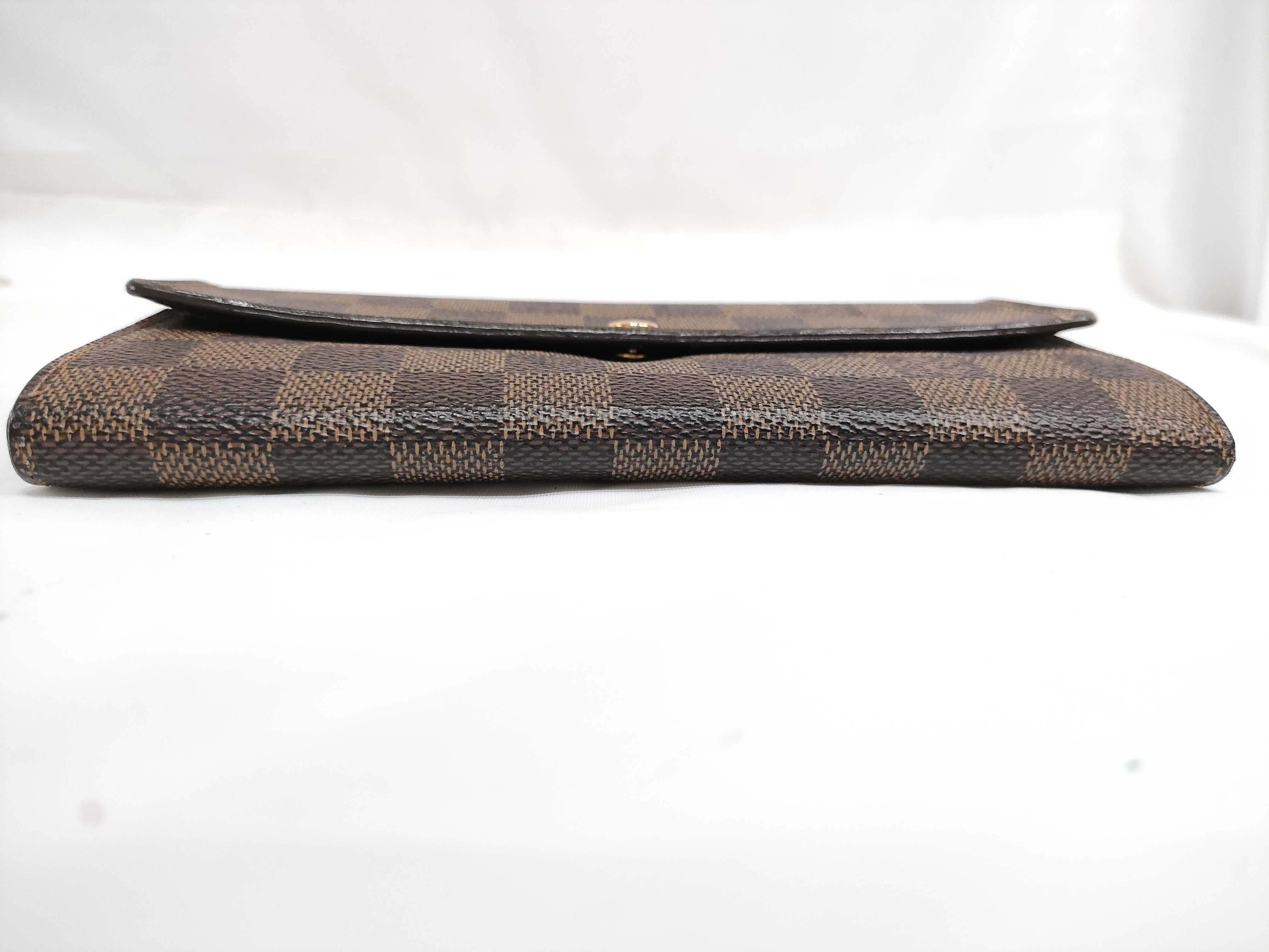 Damier Louis Vuitton Damier Wallet — view 5