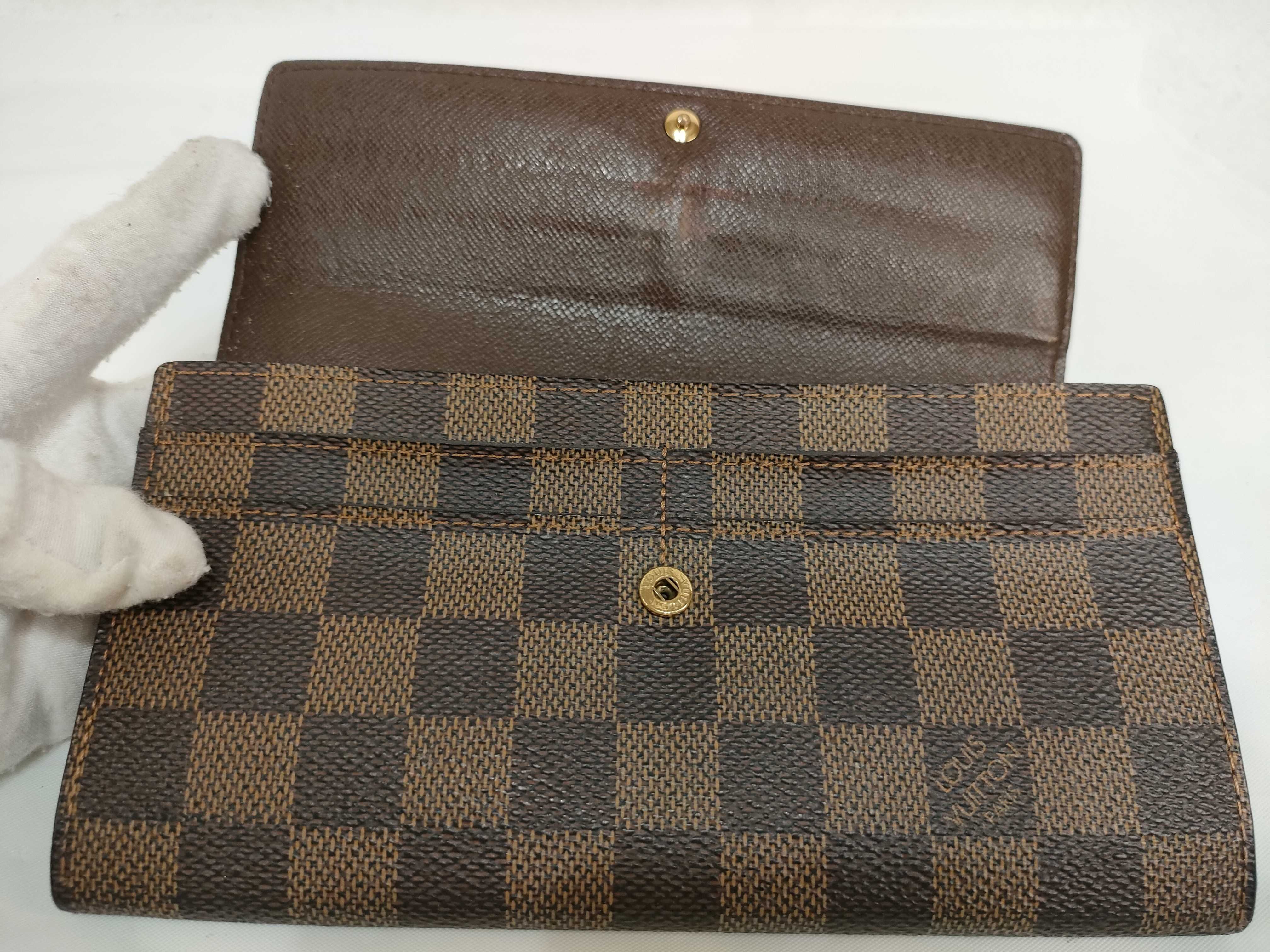Damier Louis Vuitton Damier Wallet — view 9