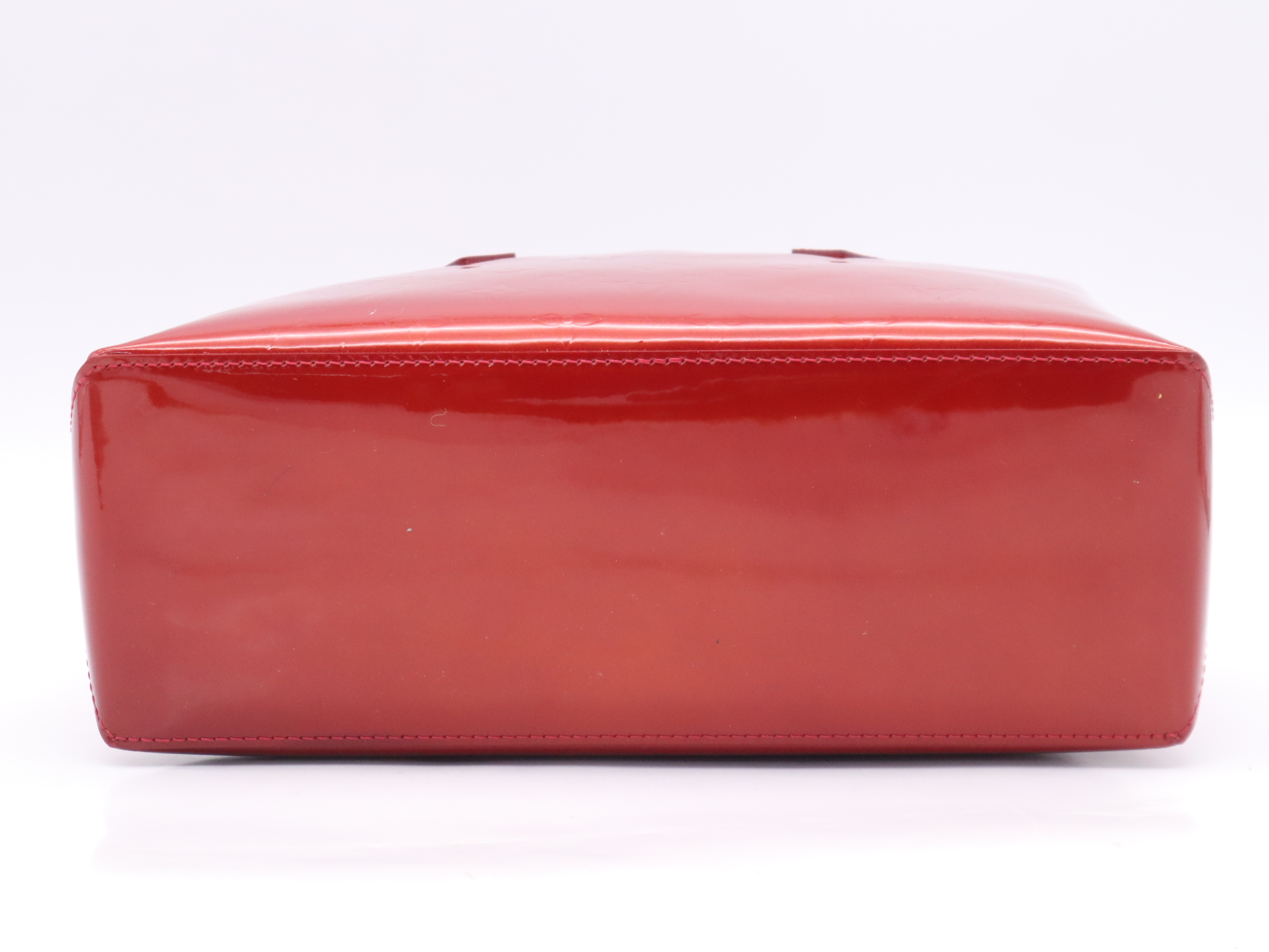 M93642 Vernis Wilshire PM Handbag — view 4