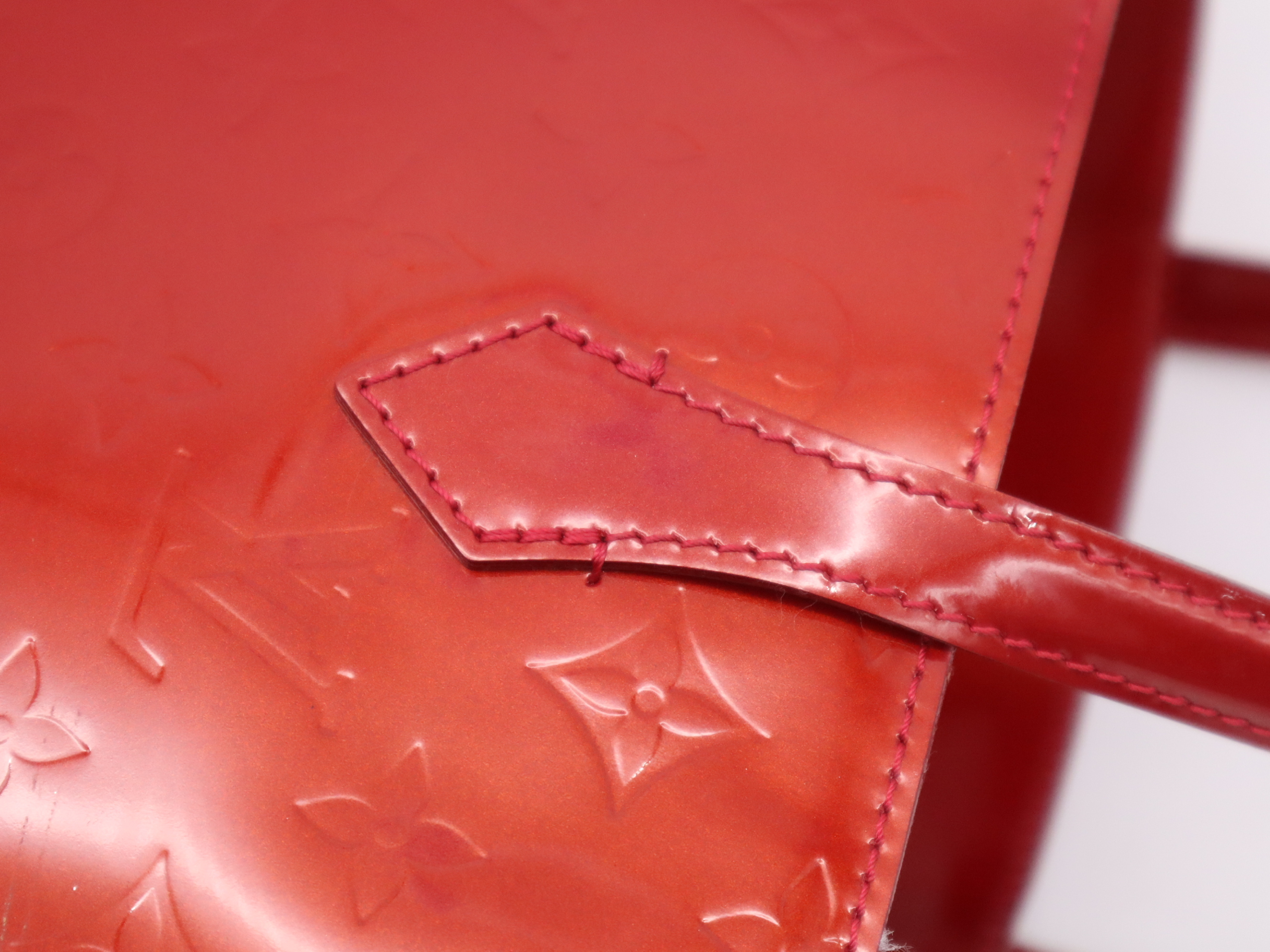 M93642 Vernis Wilshire PM Handbag — view 7