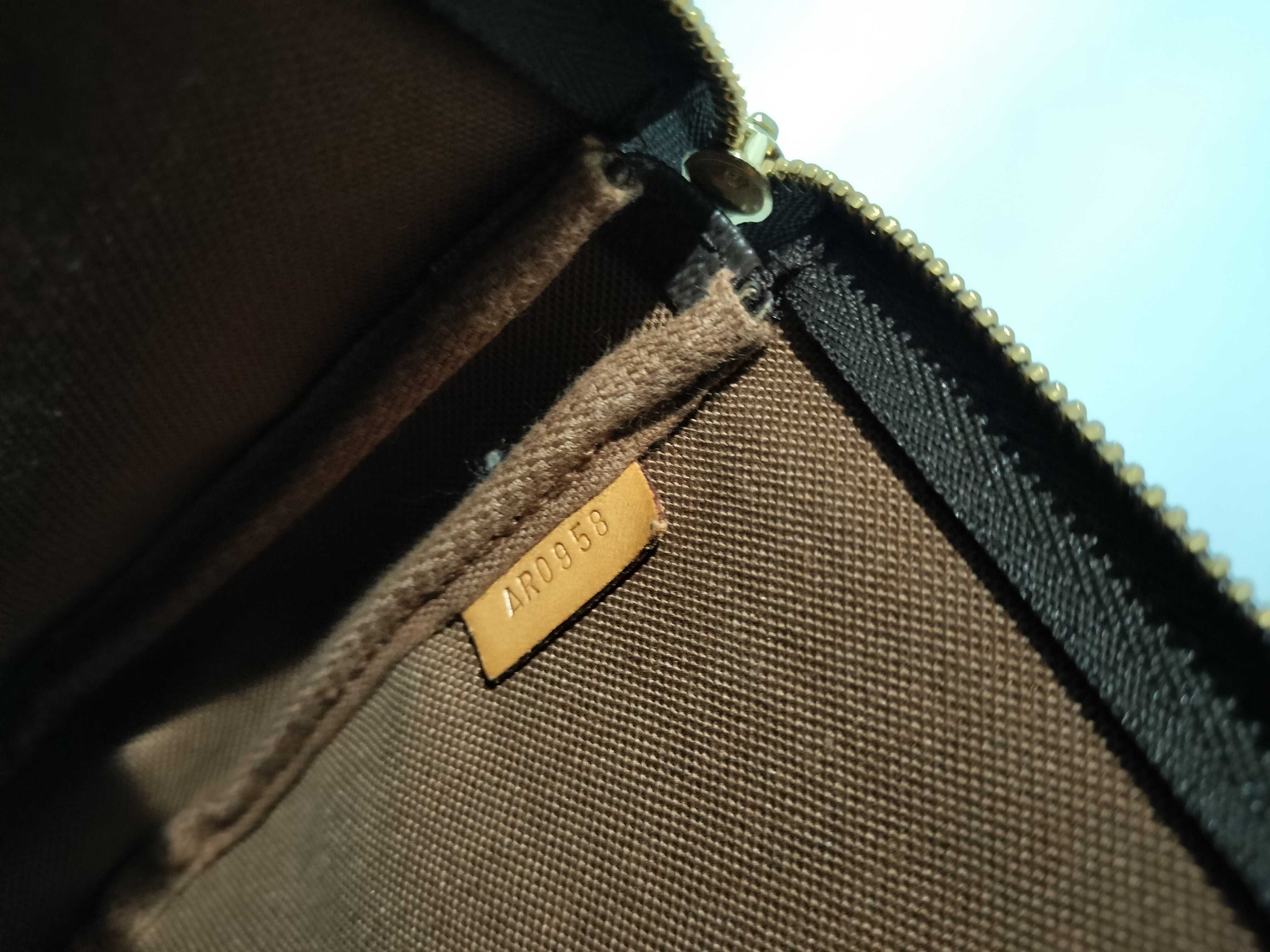 Monogram Accessoires AR0958 Handbag — view 11