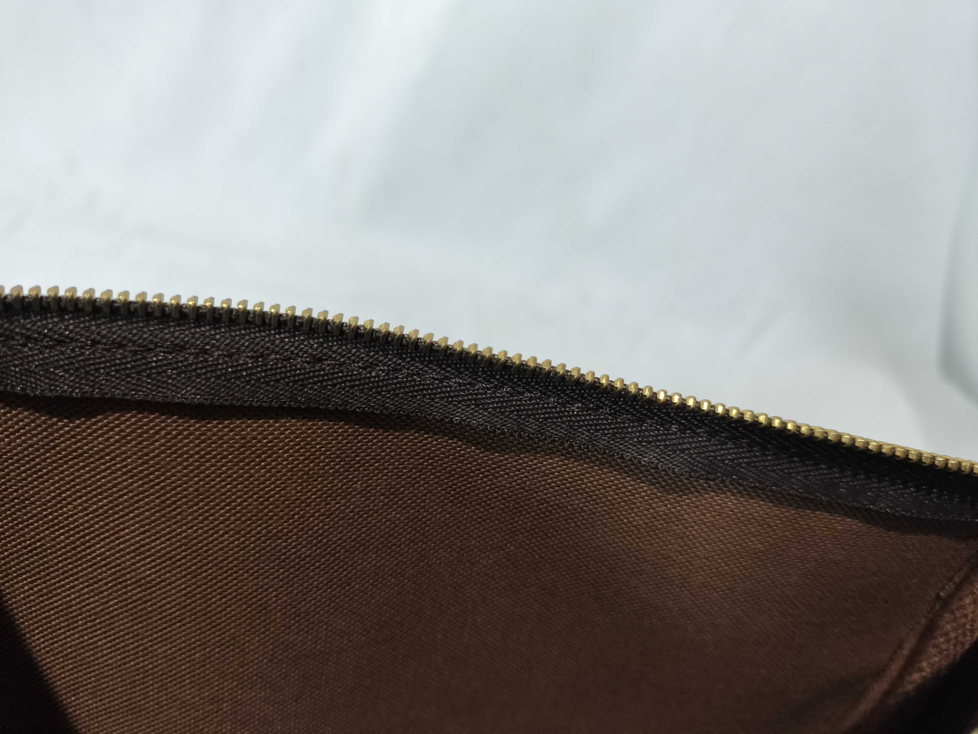 Monogram Accessoires AR0958 Handbag — view 12