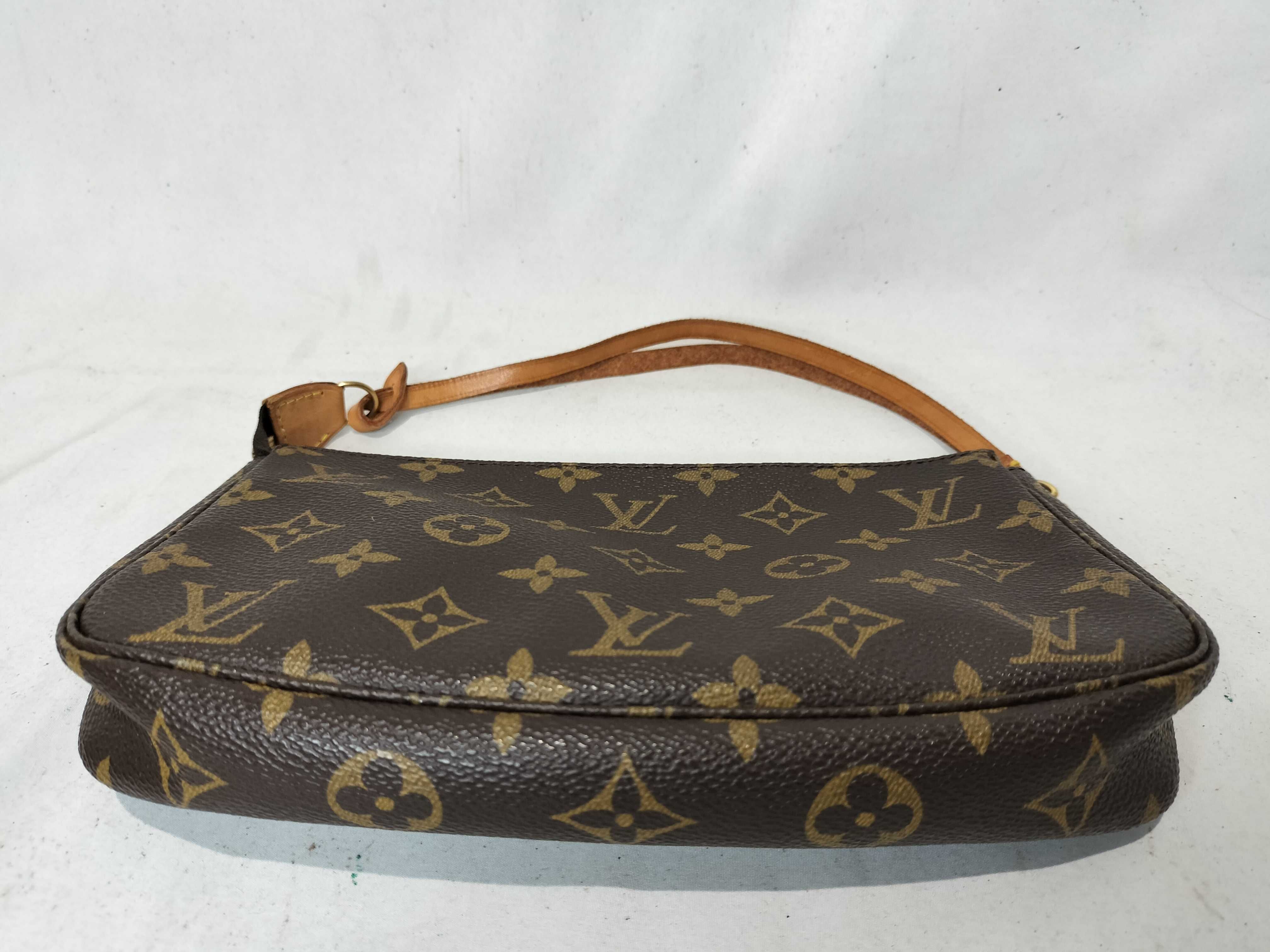 Monogram Accessoires AR0958 Handbag — view 7