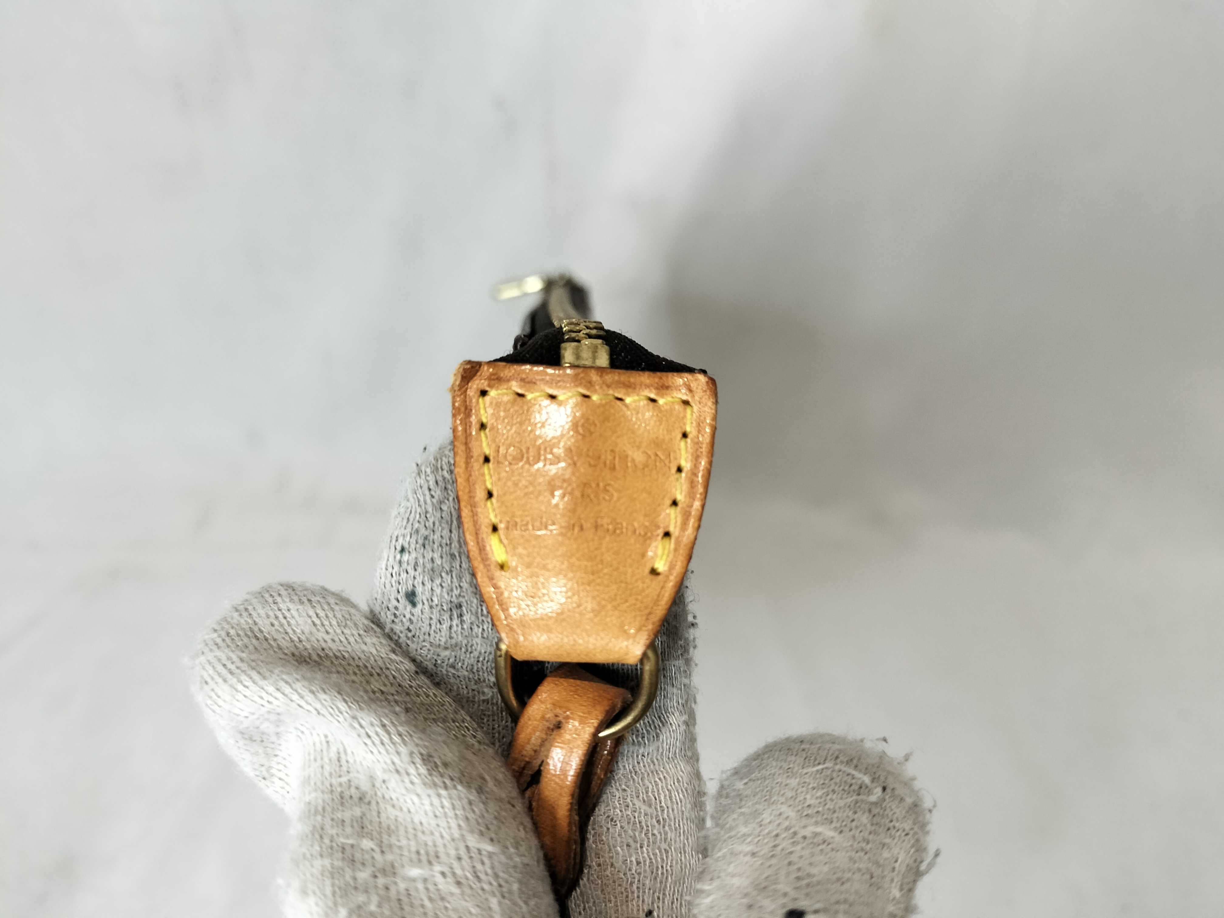 Monogram Accessoires AR0958 Handbag — view 9