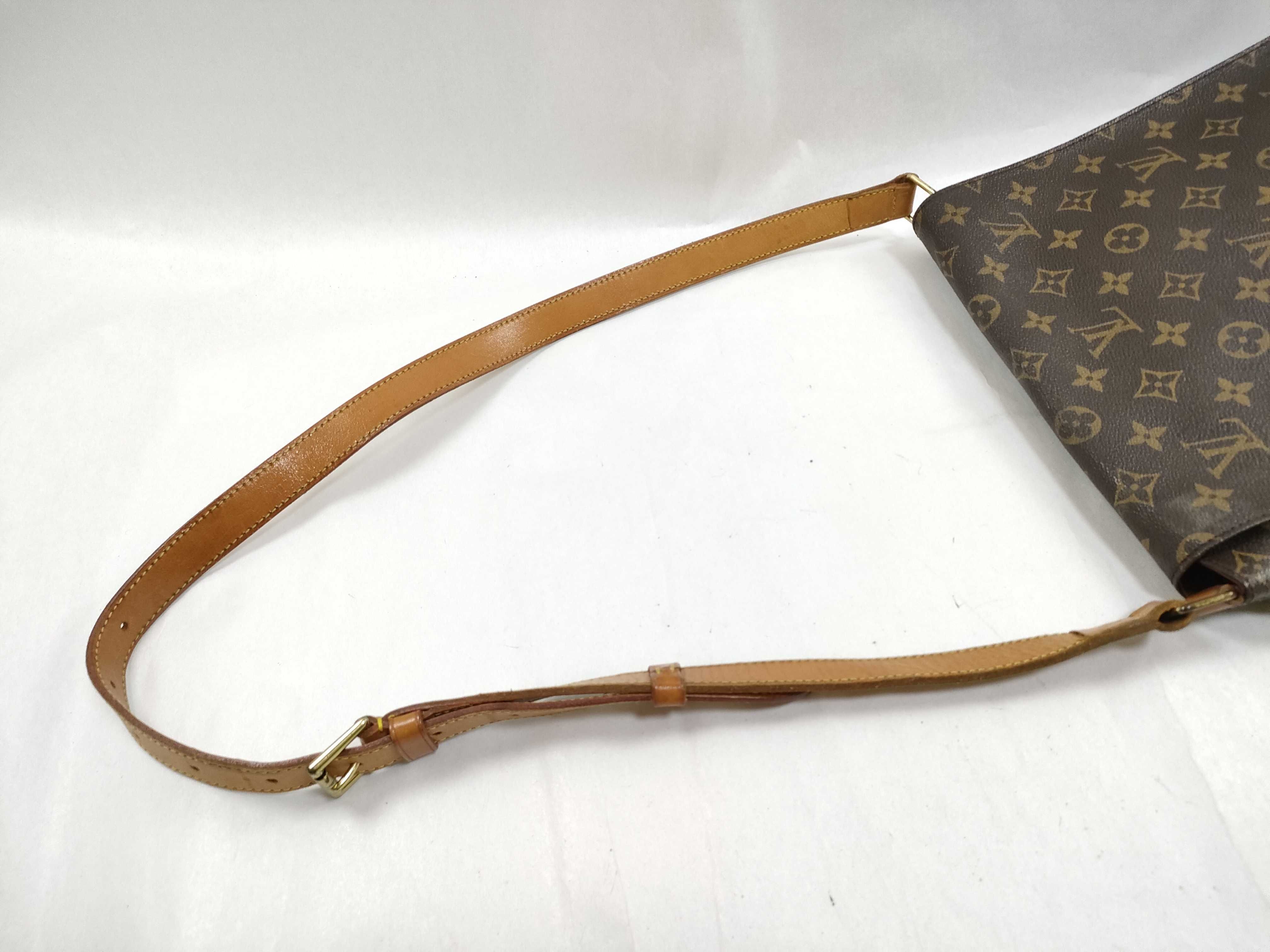 Monogram Musette M51256 (Accessories: Dust bag, Shoulder bag) — view 3