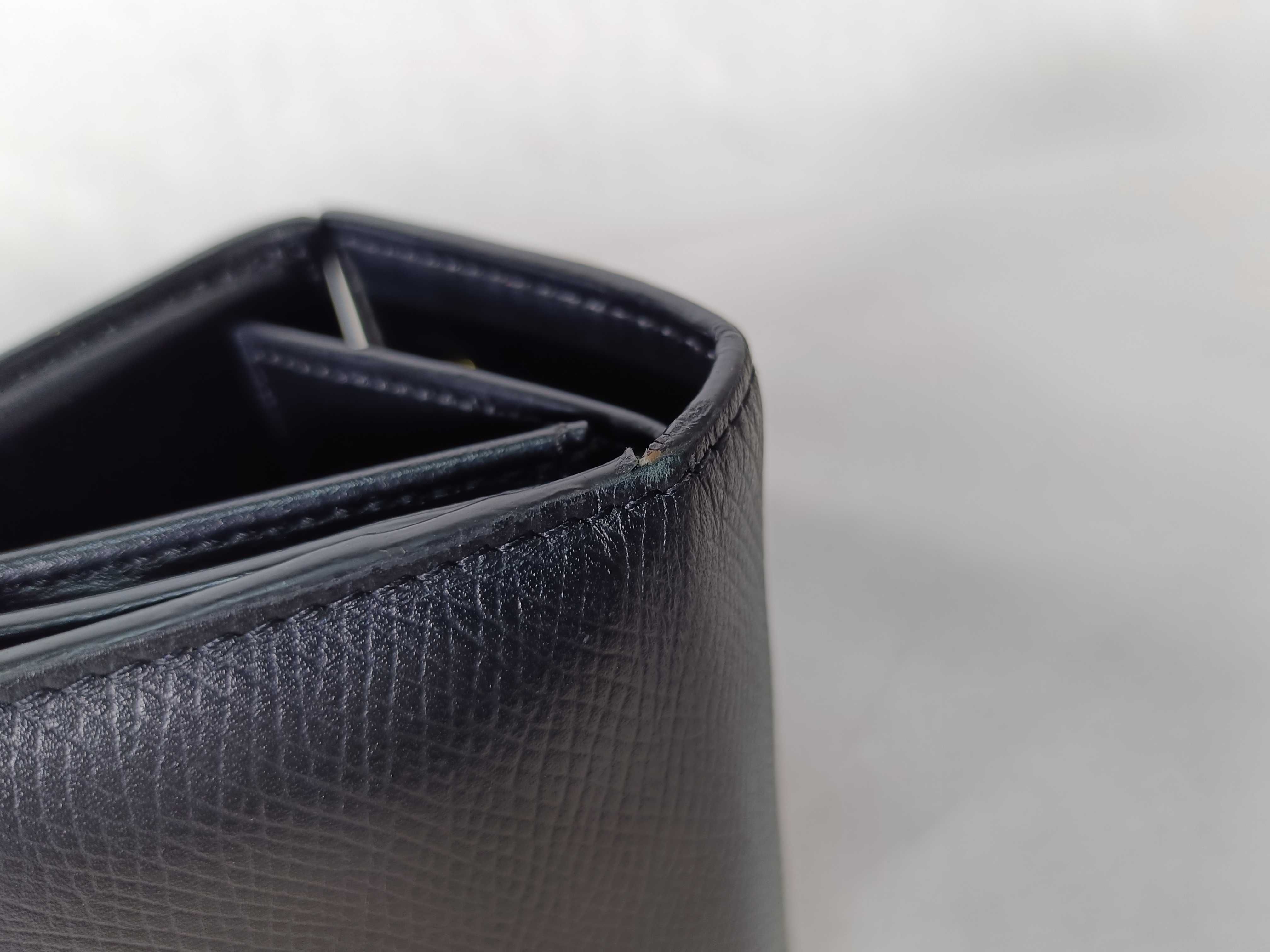 Small Trifold Wallet / Purse — view 13
