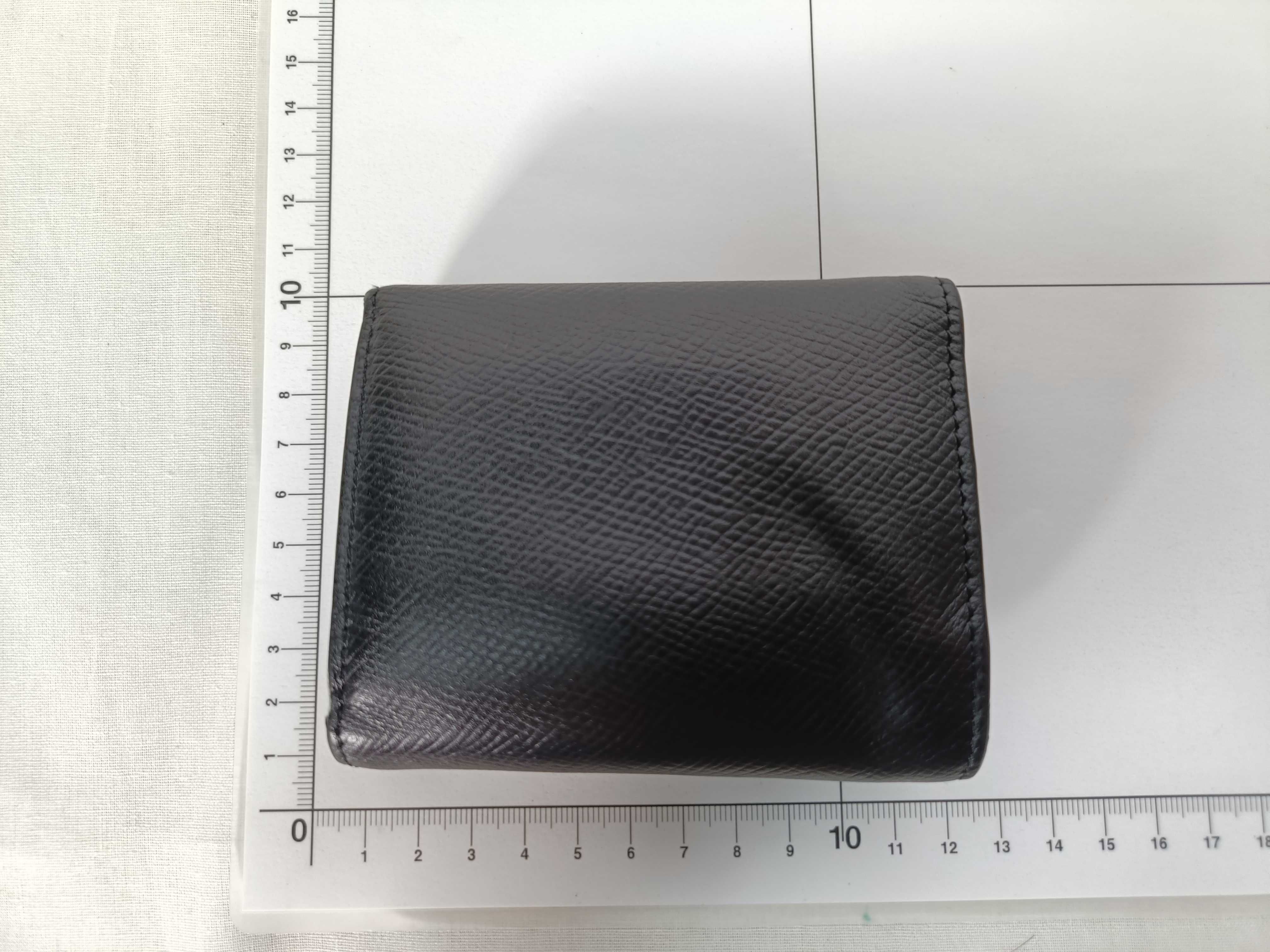 Small Trifold Wallet / Purse — view 14
