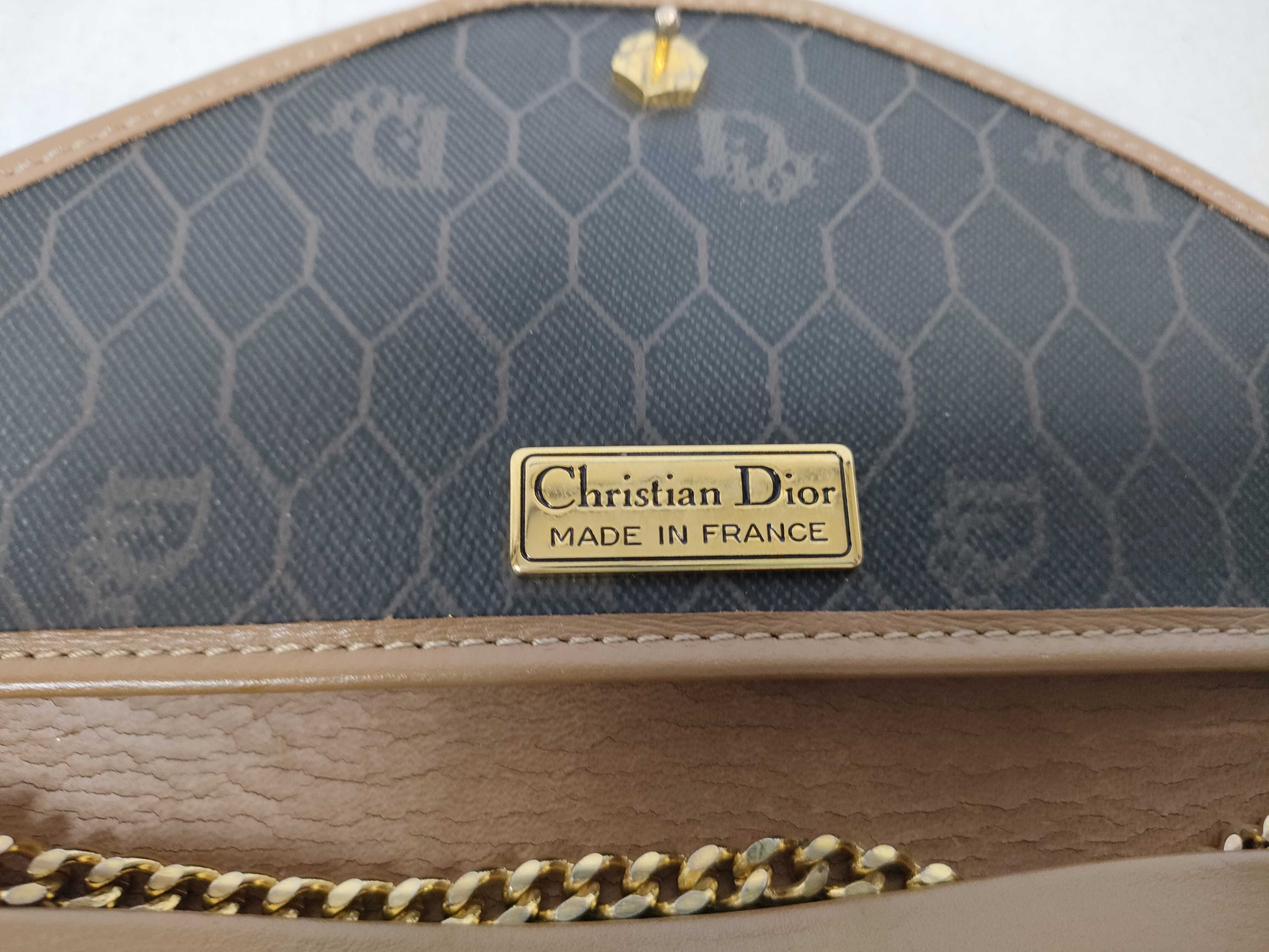 Honeycomb Pattern Shoulder Bag Chain Shoulder Bag — view 11