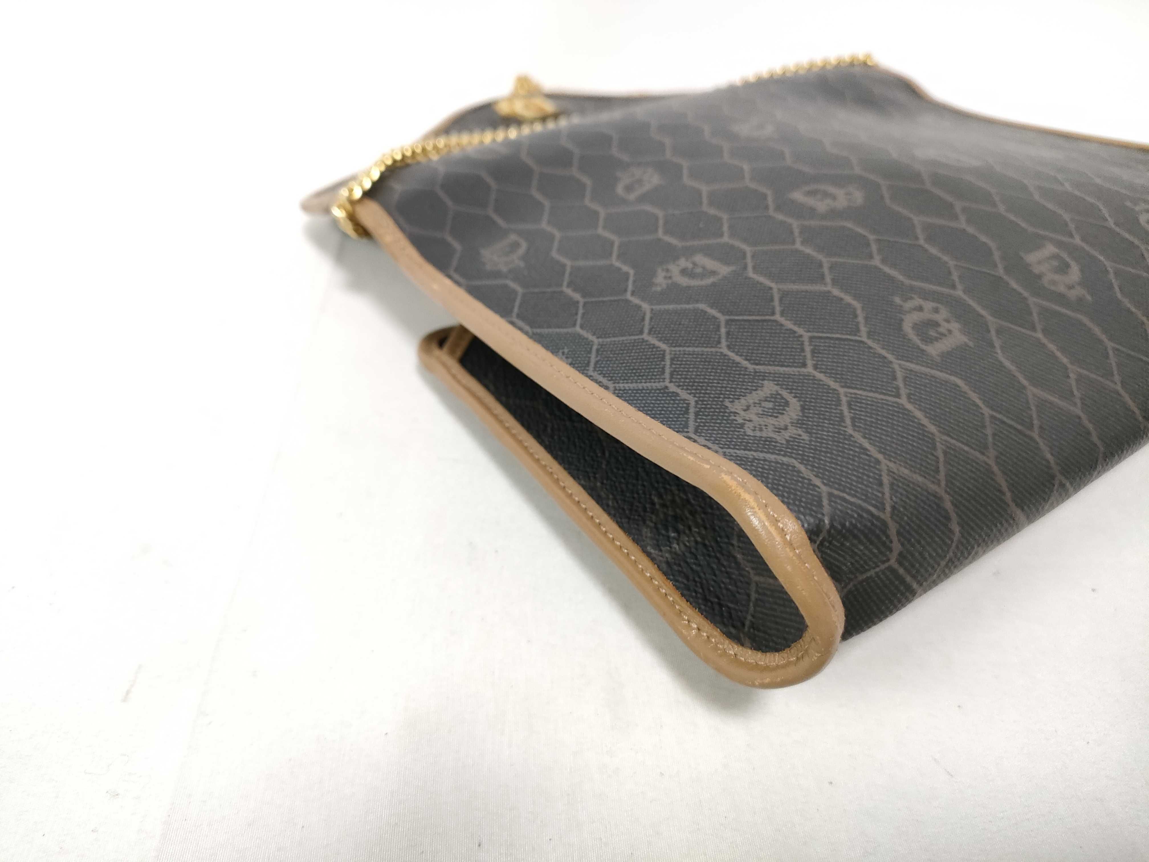 Honeycomb Pattern Shoulder Bag Chain Shoulder Bag — view 5