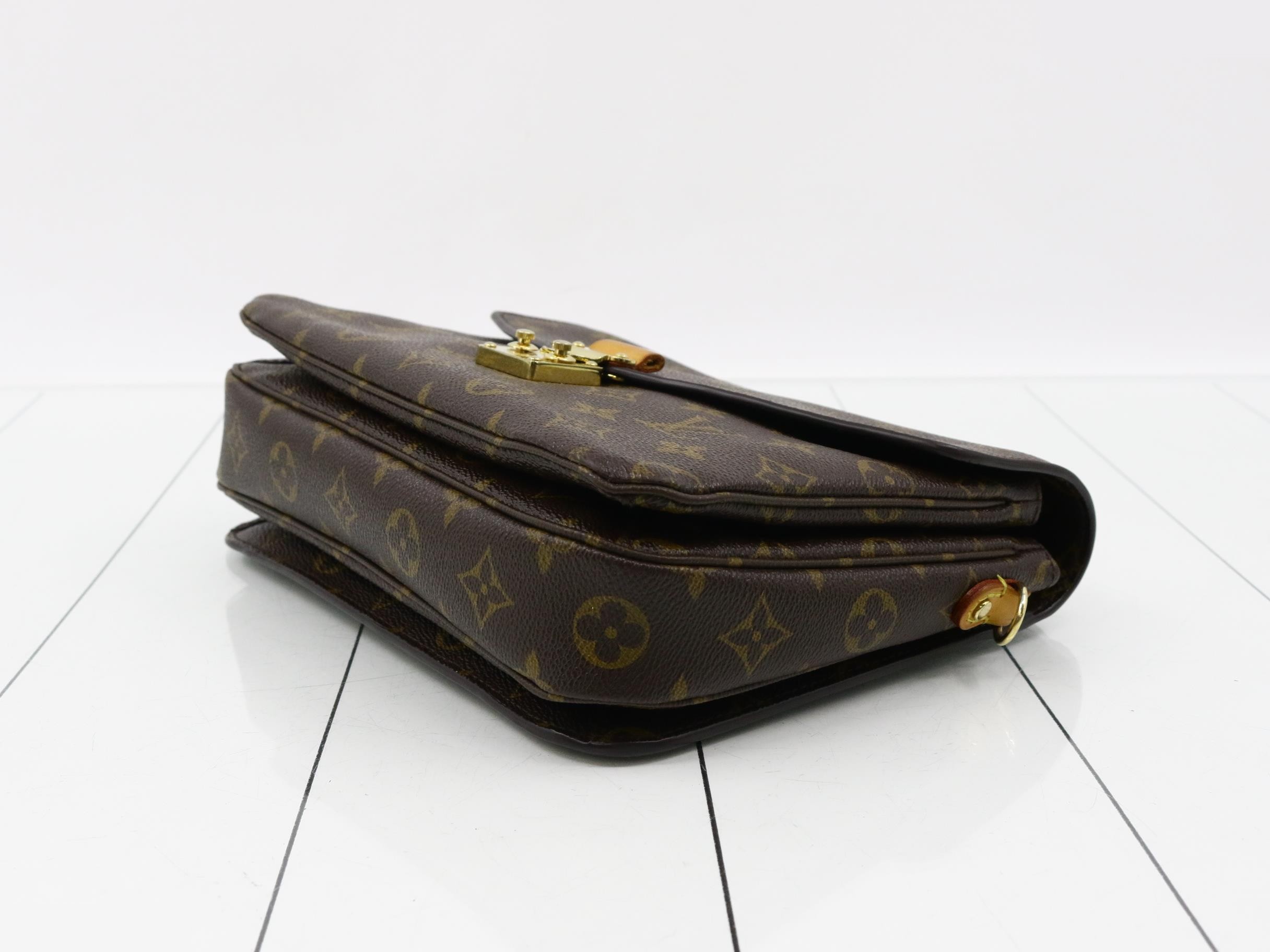 Monogram Pochette Metis MM 2-Way Handbag — view 6