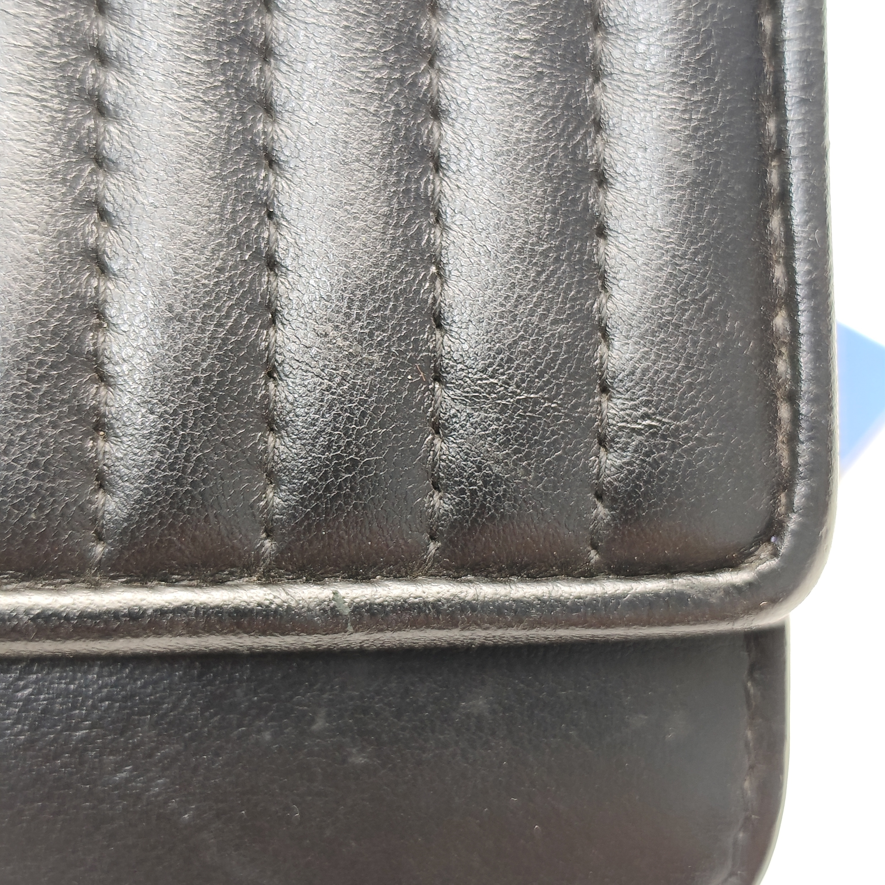 【*Shipped from: China*】FENDI Leather Shoulder Bag — view 12