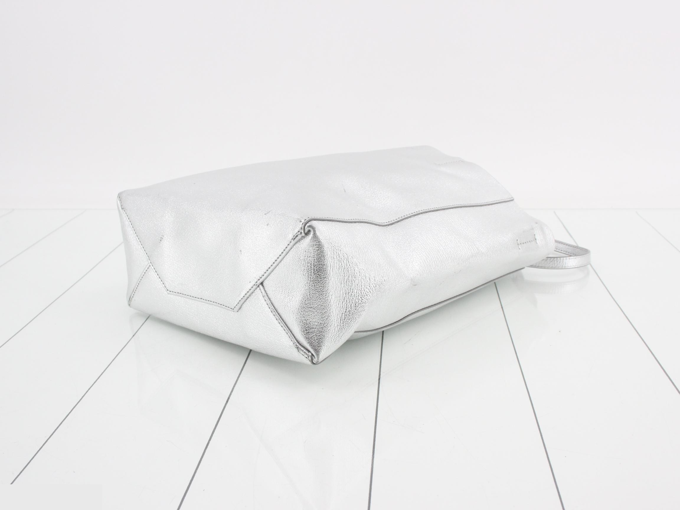 Vertical Cabas Tote Bag SM, Silver Leather — view 6