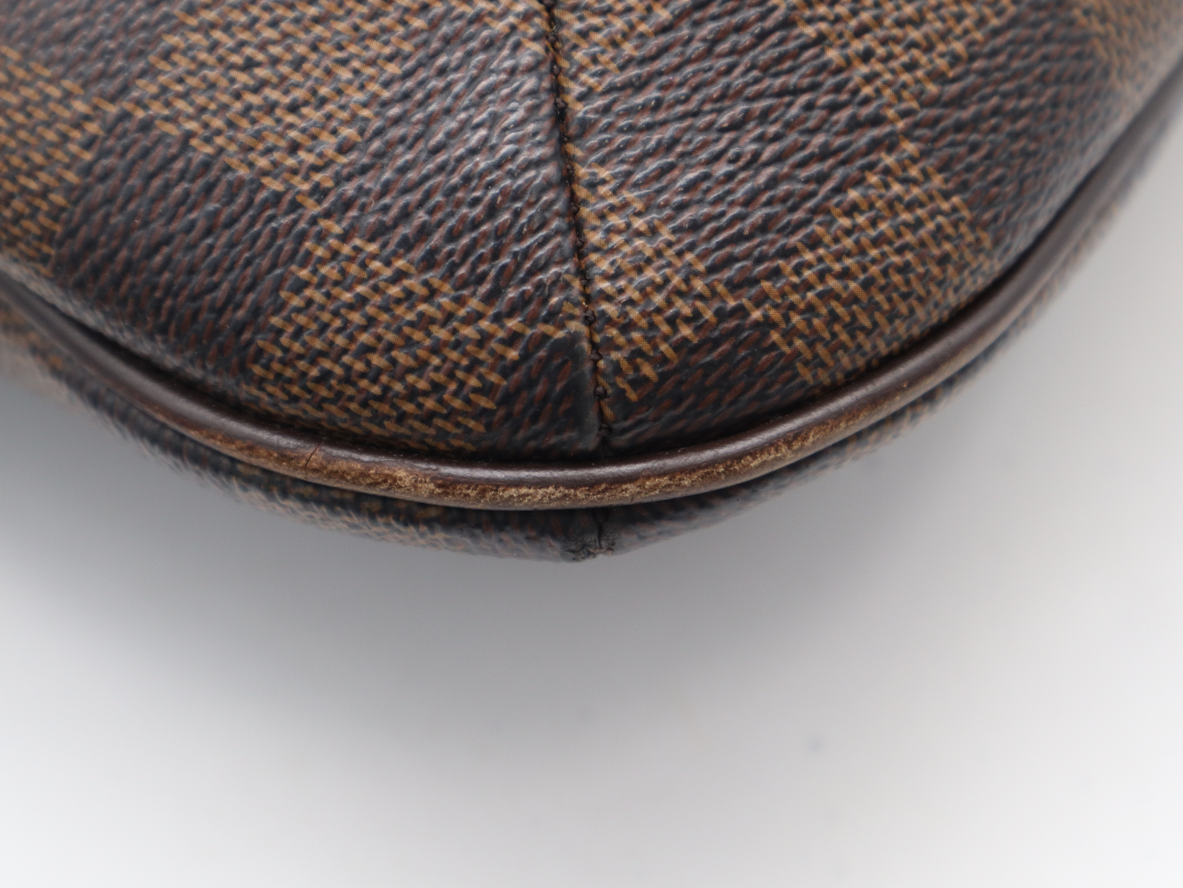 N42251 Damier Bloomsbury PM Shoulder Bag — view 9
