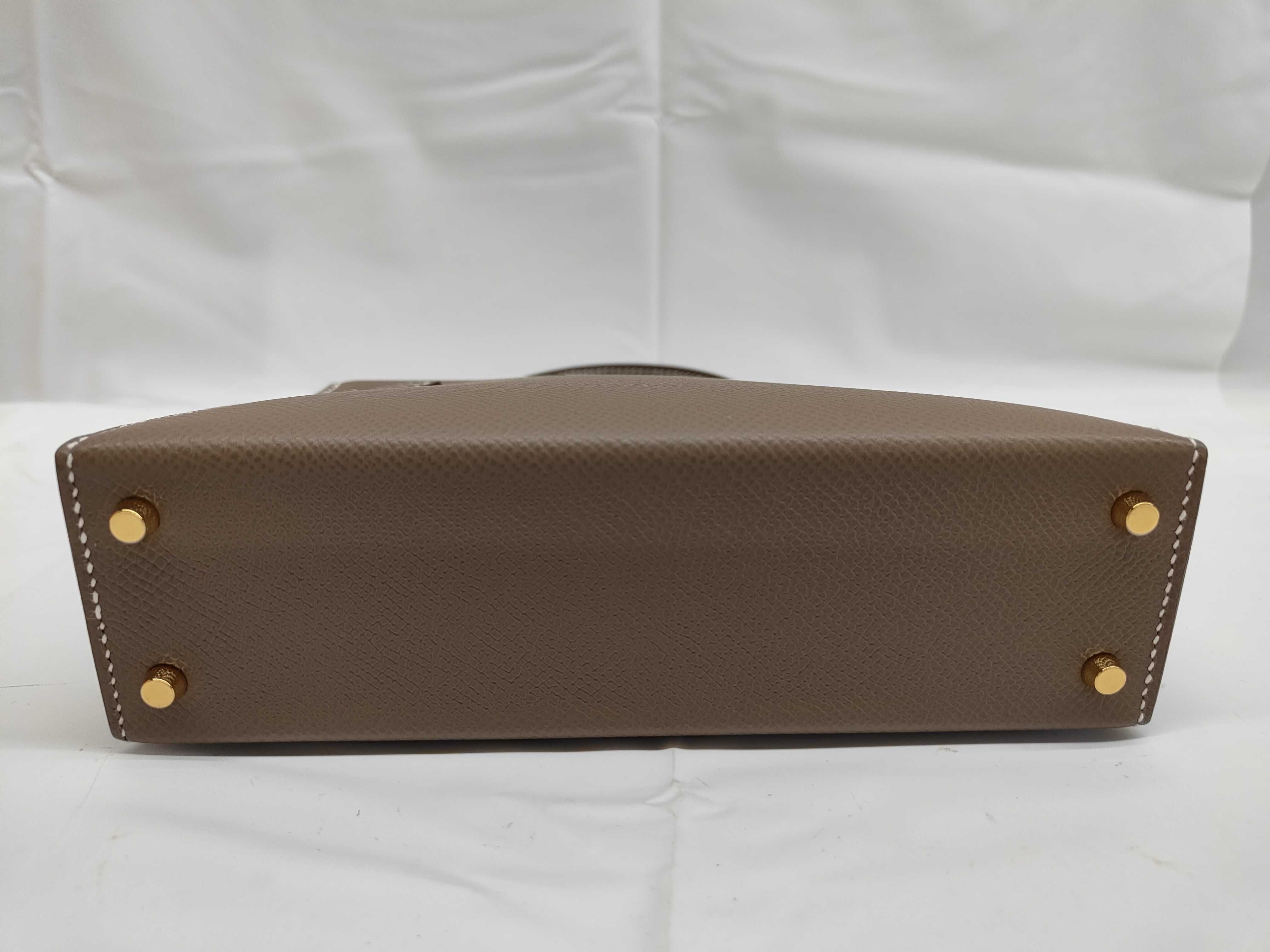 Mini Kelly Deux Epsom Leather, Etoupe, Gold Hardware, G Stamp, Handbag — view 3