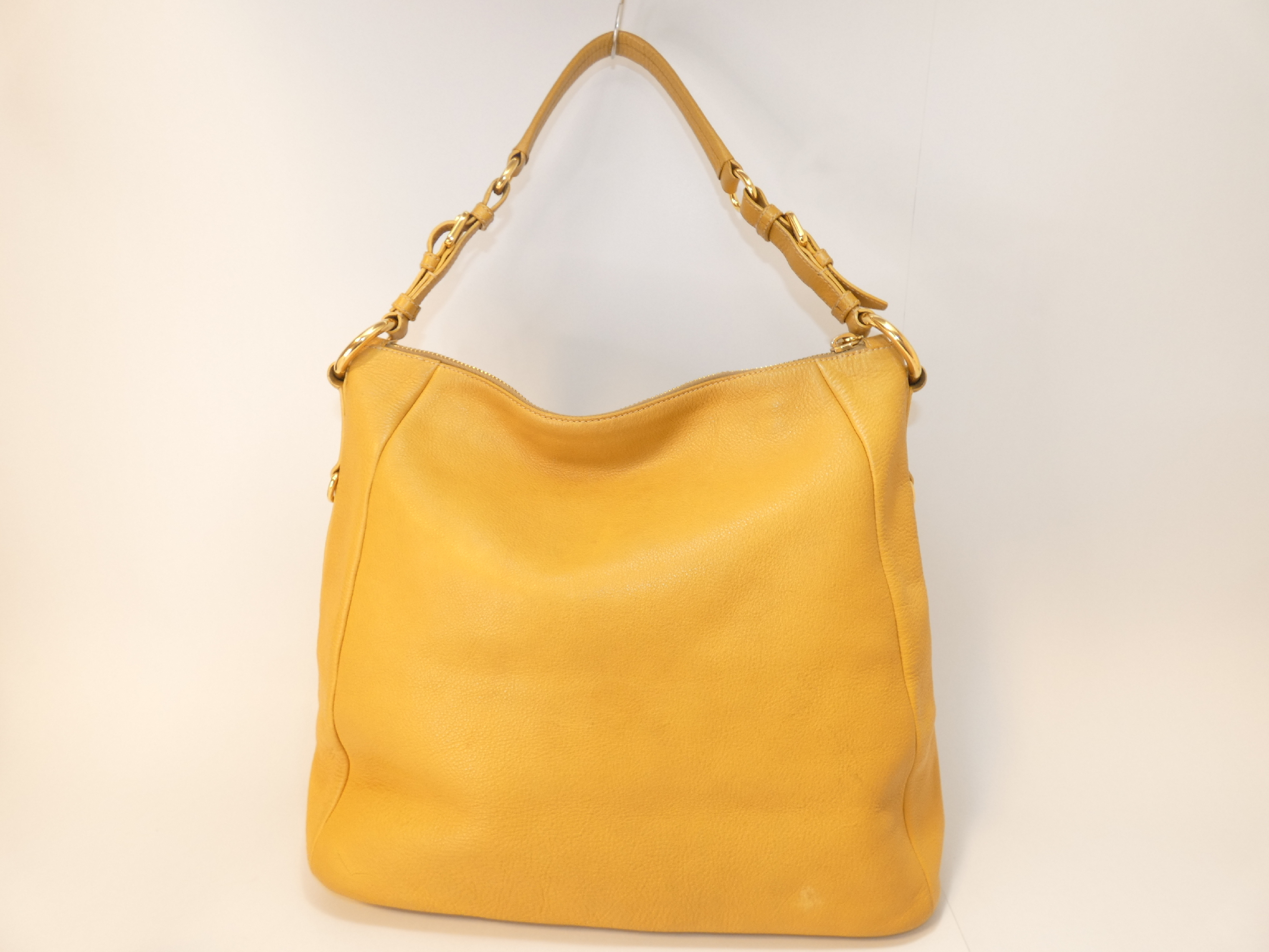 Vitello One-Shoulder Bag — view 2