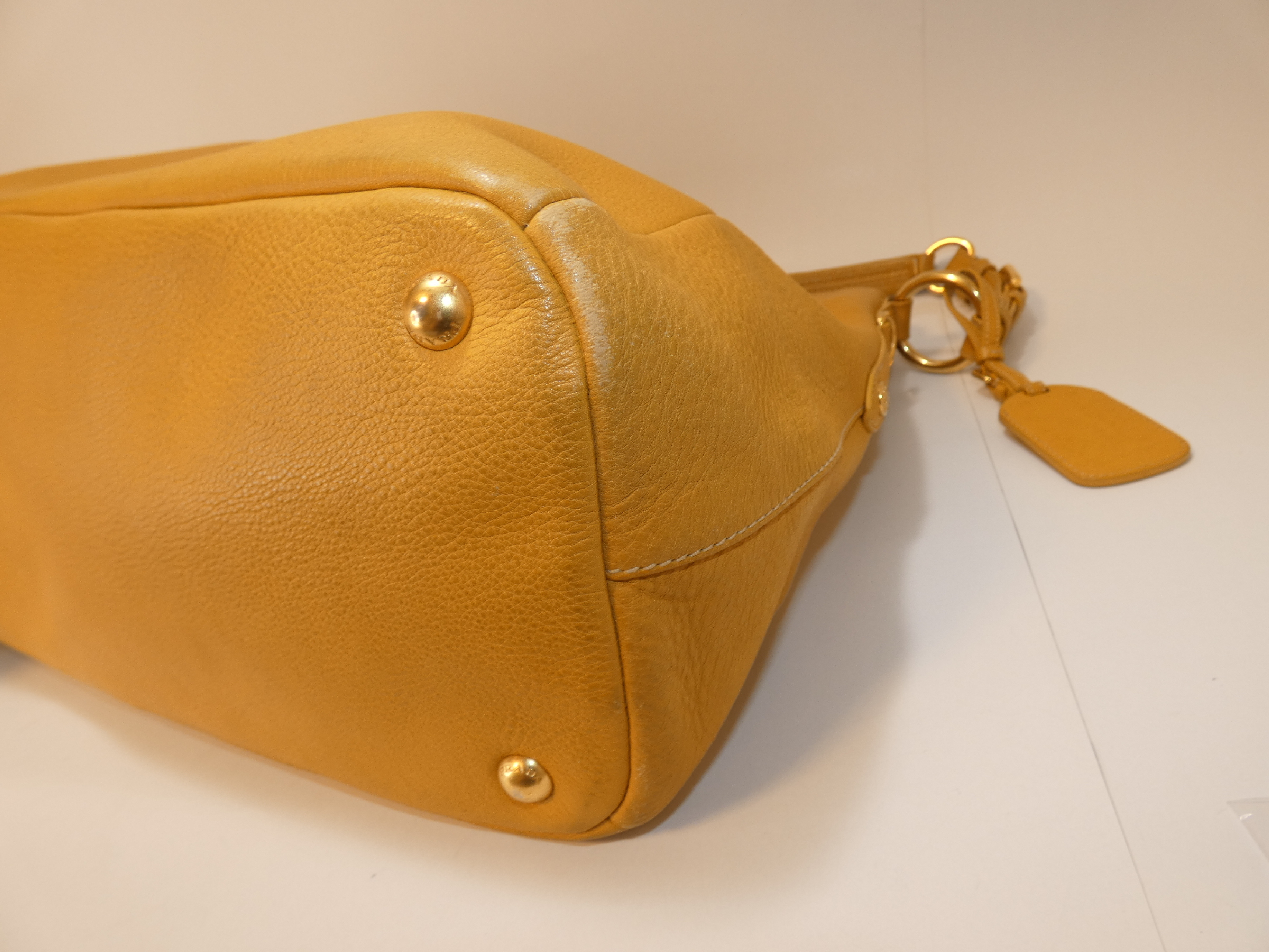 Vitello One-Shoulder Bag — view 7