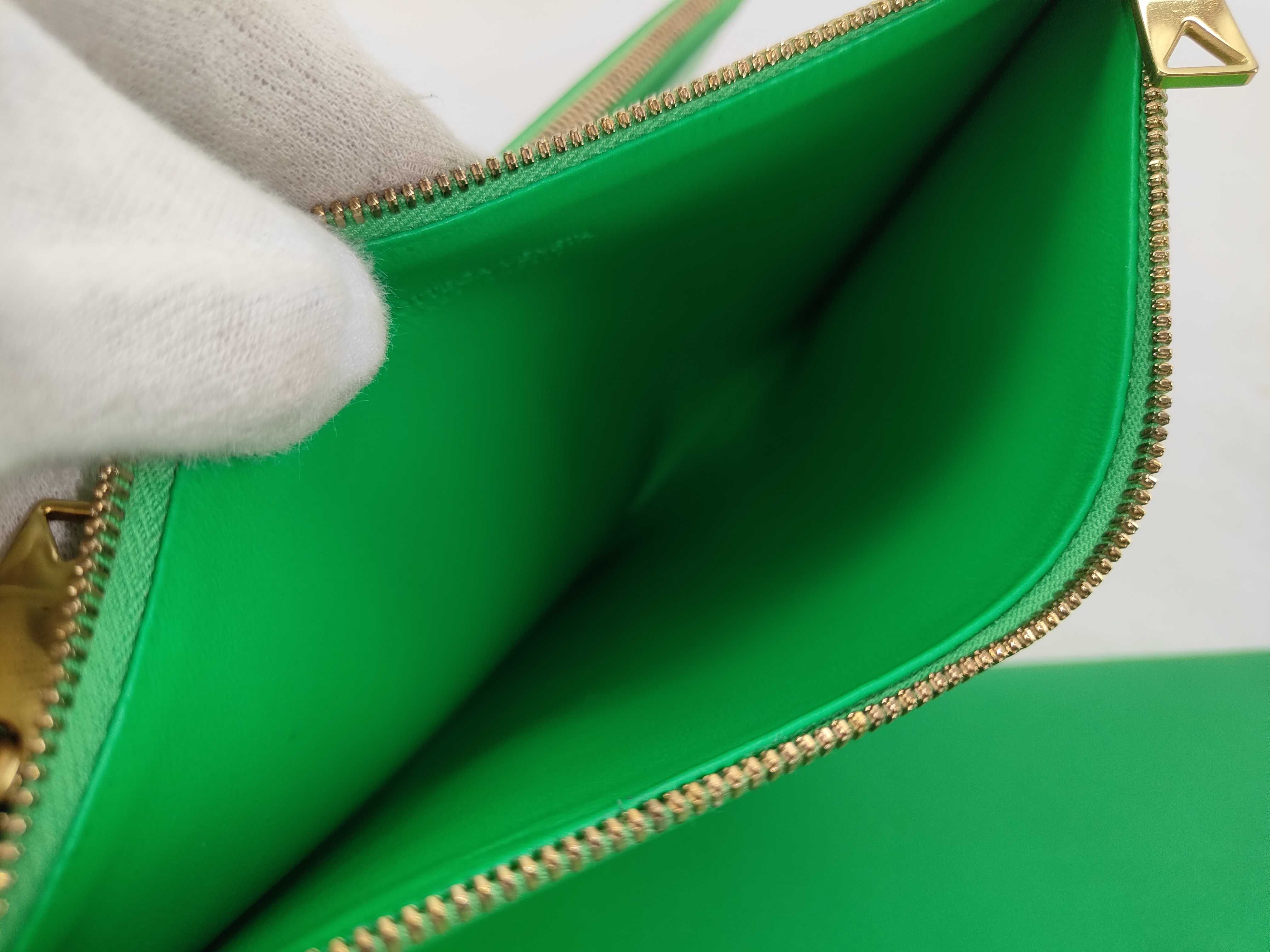 Trio Chain Pouch (Parakeet) — view 13