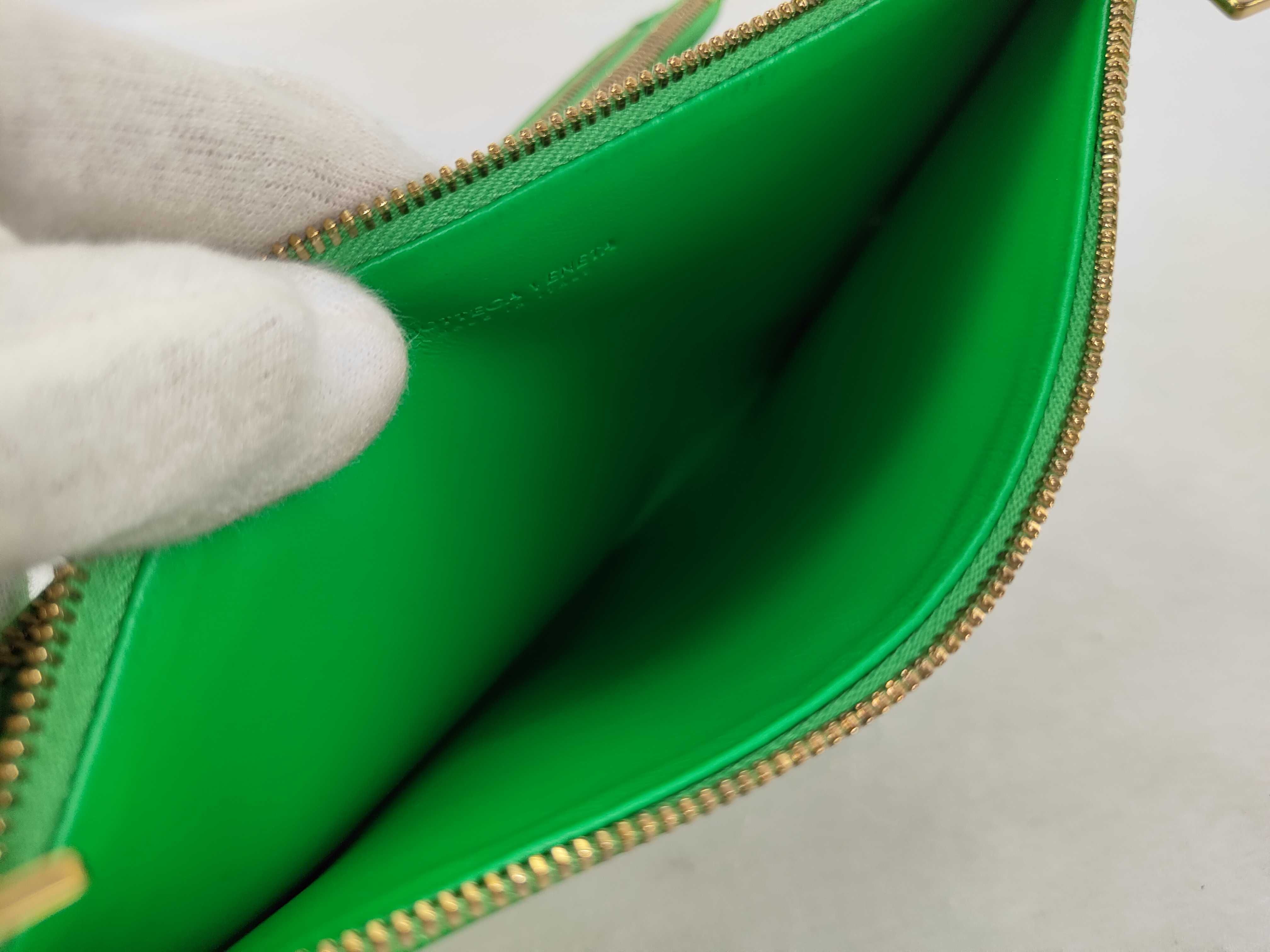 Trio Chain Pouch (Parakeet) — view 10