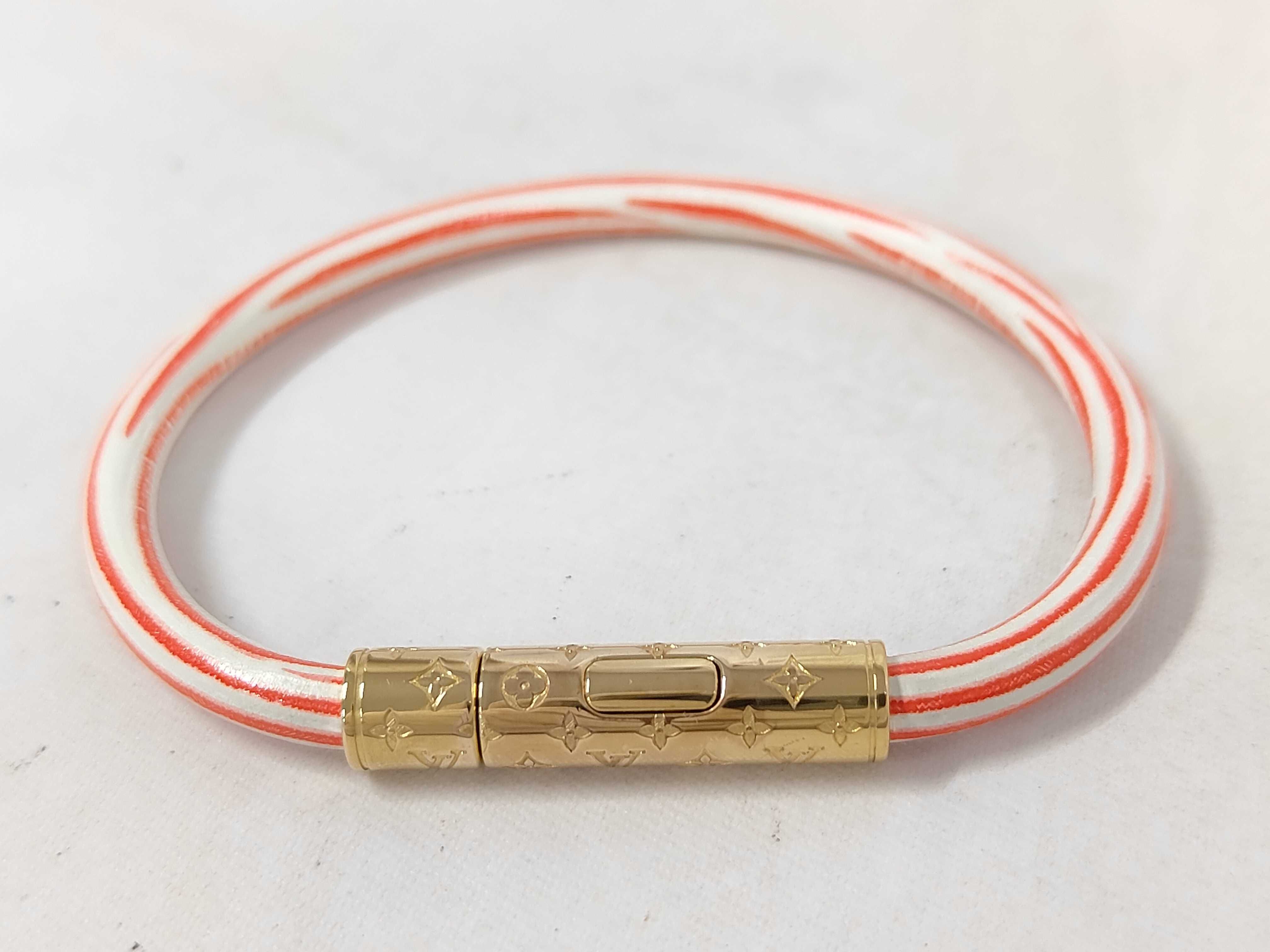 Epi Bracelet LV Confidential Bracelet Accessory BC0117 Bracelet/Bangle — view 3