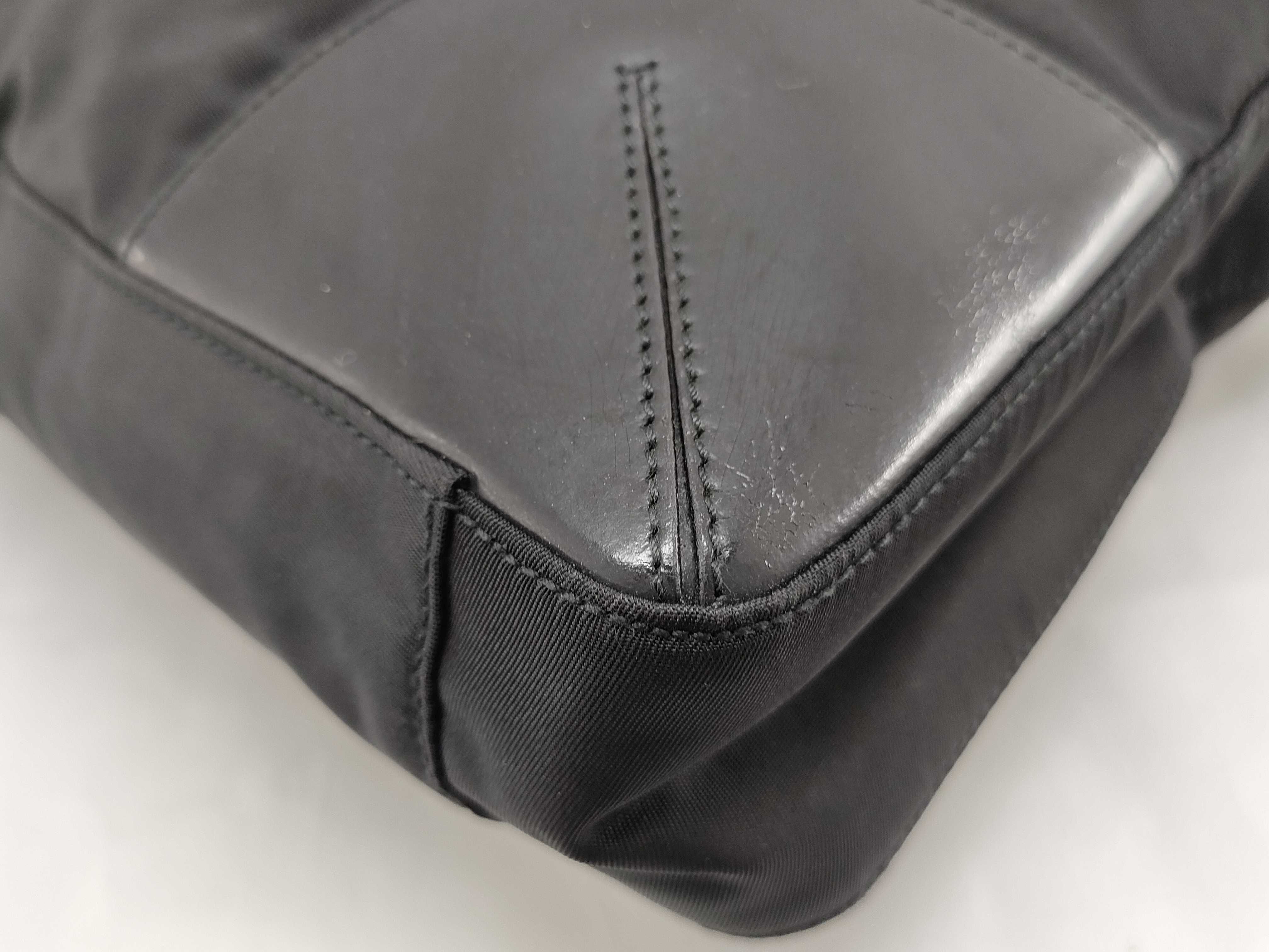Nylon Prada Shoulder Bag Triangle Logo Nylon Leather Tote Bag — view 7