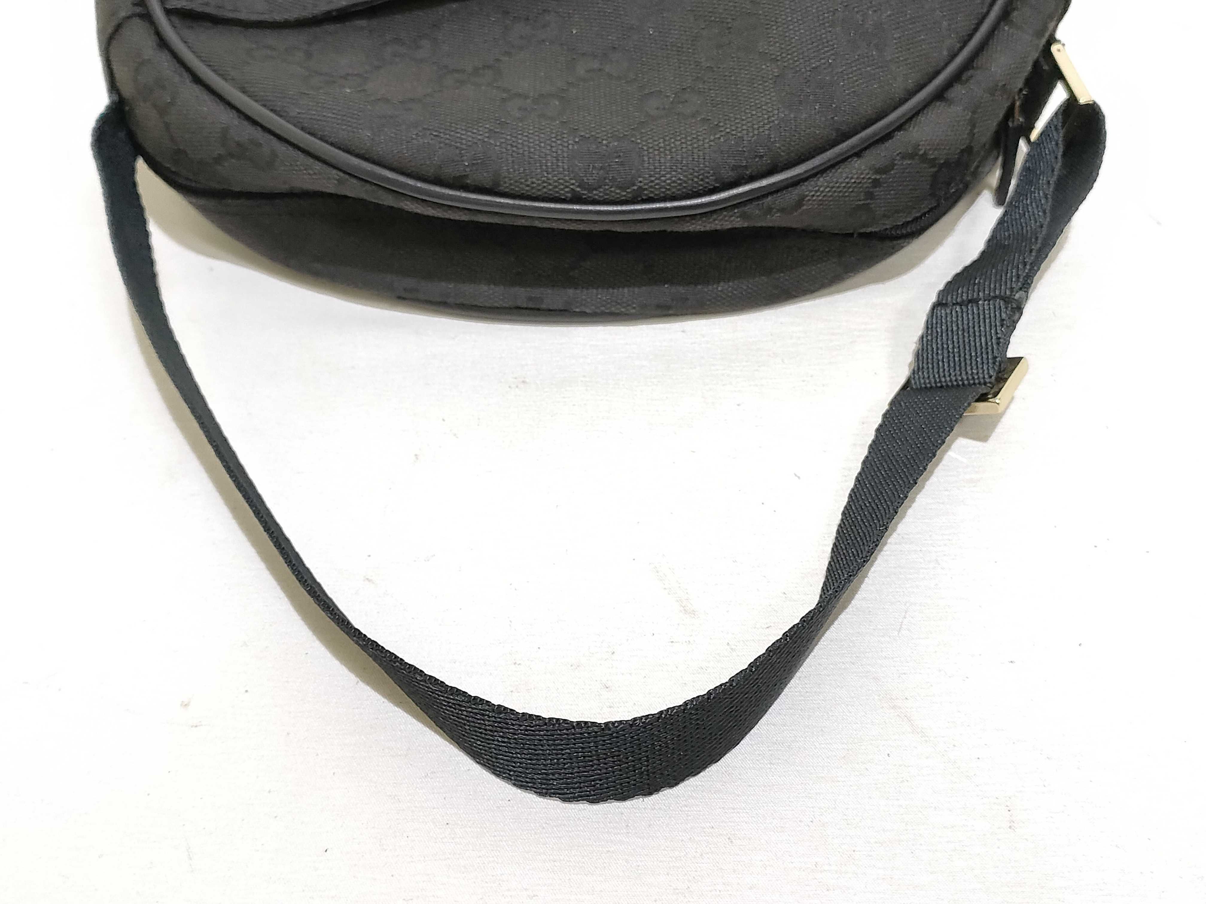 GG Canvas Accessory Pouch Handbag GG Canvas Half Moon 90781 Shoulder Bag Handbag — view 3
