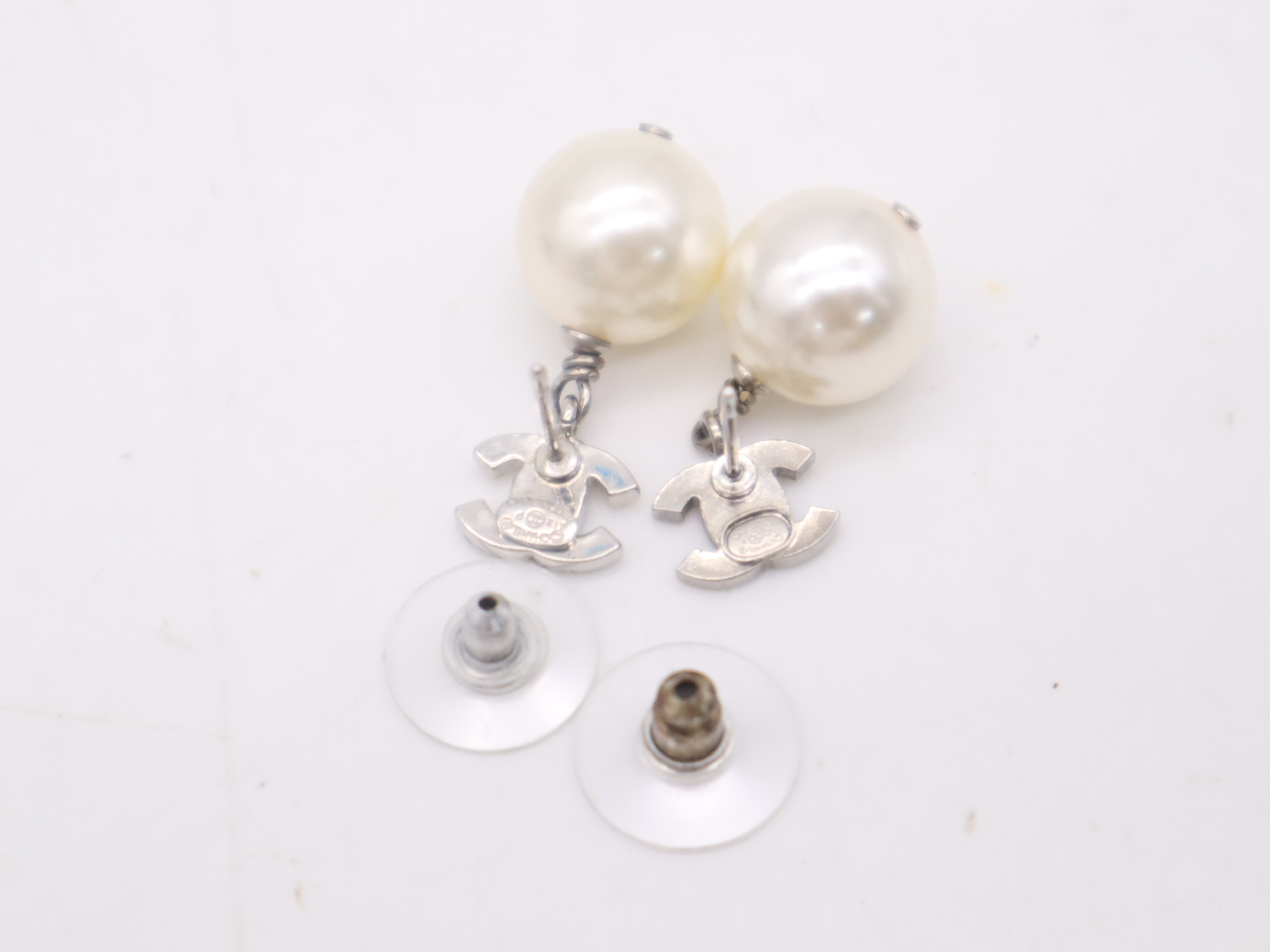 A36138 Glass Stone/Faux Pearl/Metal Coco Mark Earrings (Faux Pearl Rhinestone, with Storage Bag and Box) — view 7