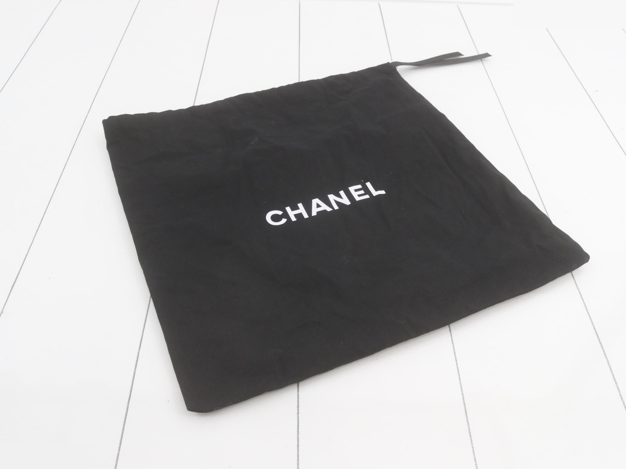 Plexi Handle Square Mini Matelassé Shoulder Bag — view 7